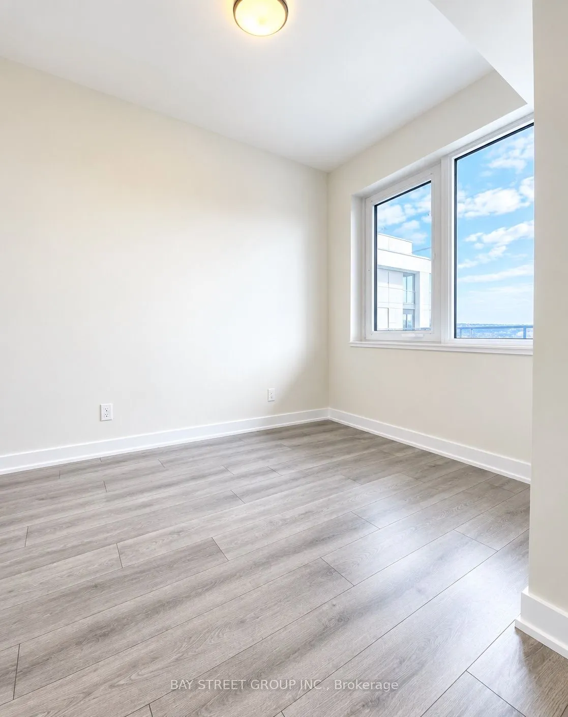 15 Ellerslie Avenue #1503