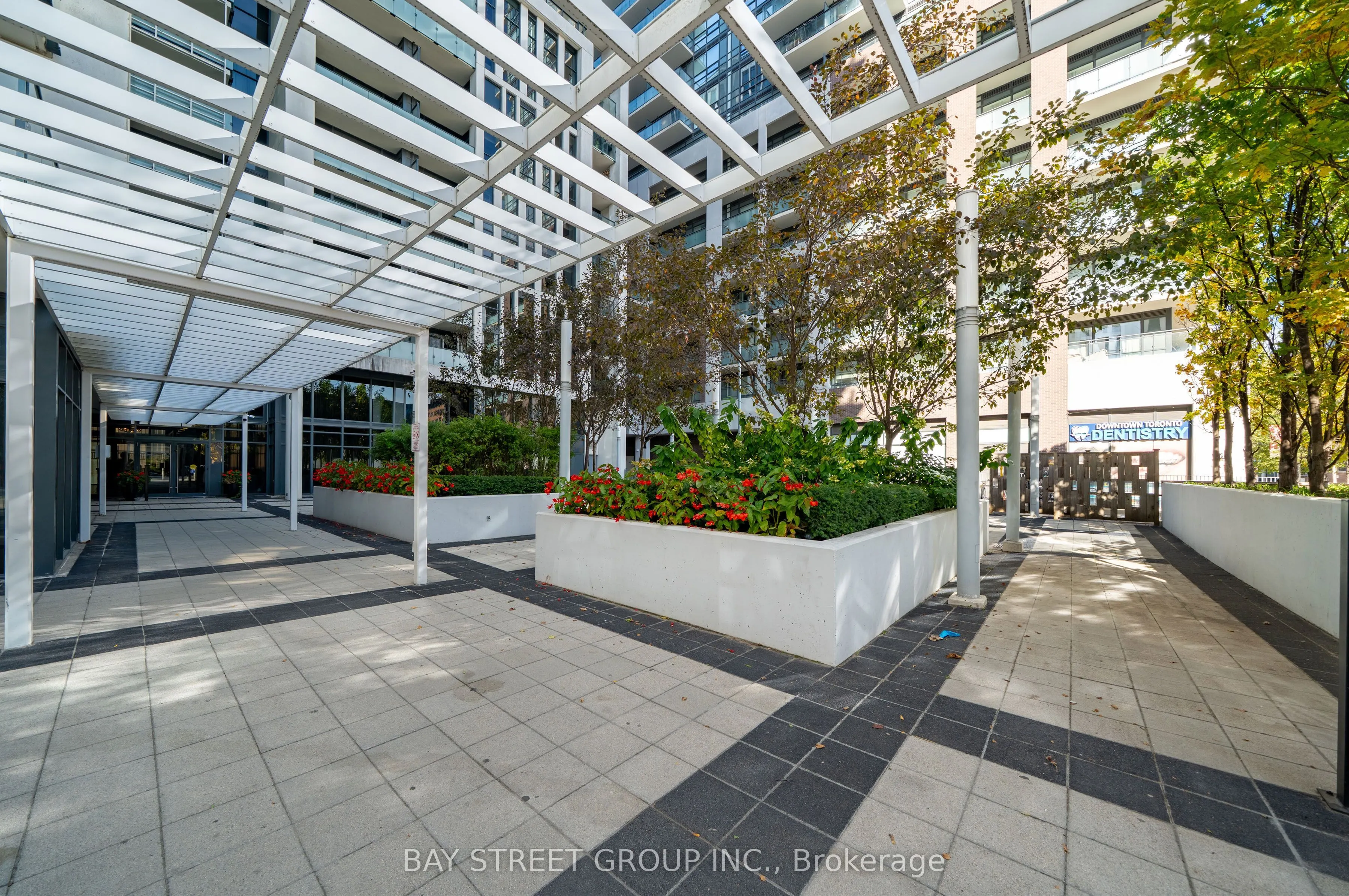 400 Adelaide Street E #322