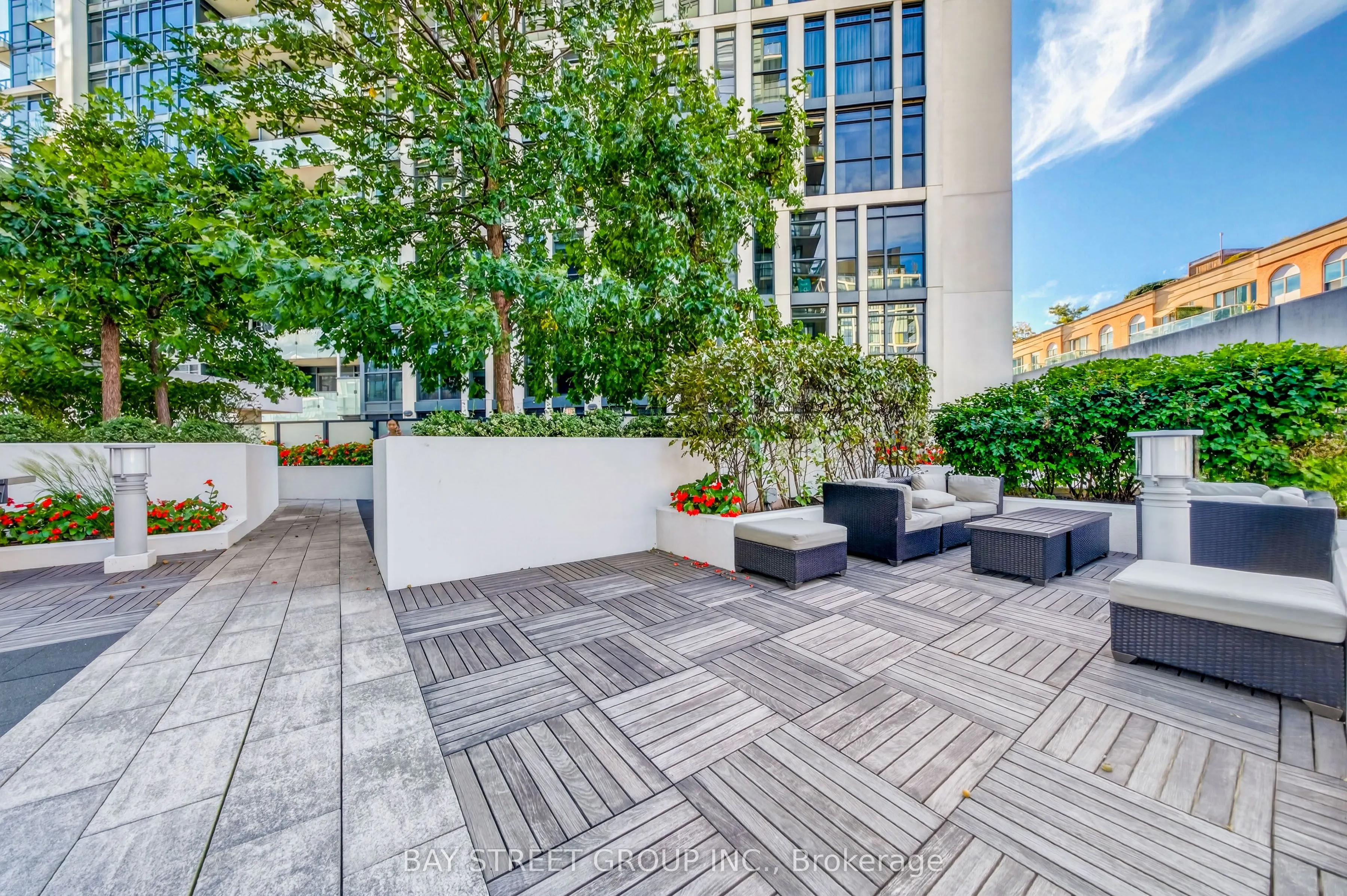 400 Adelaide Street E #322