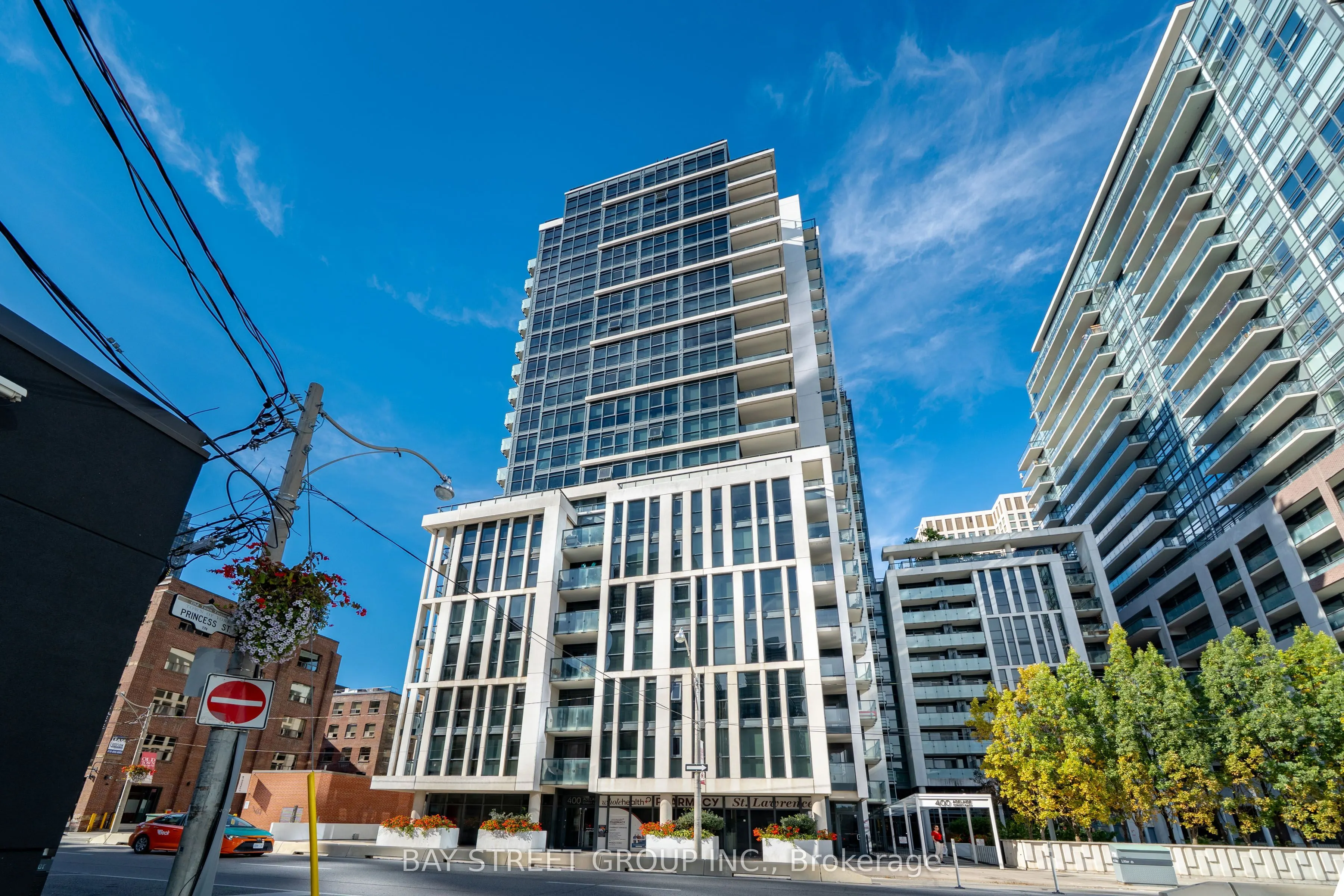 400 Adelaide Street E #322