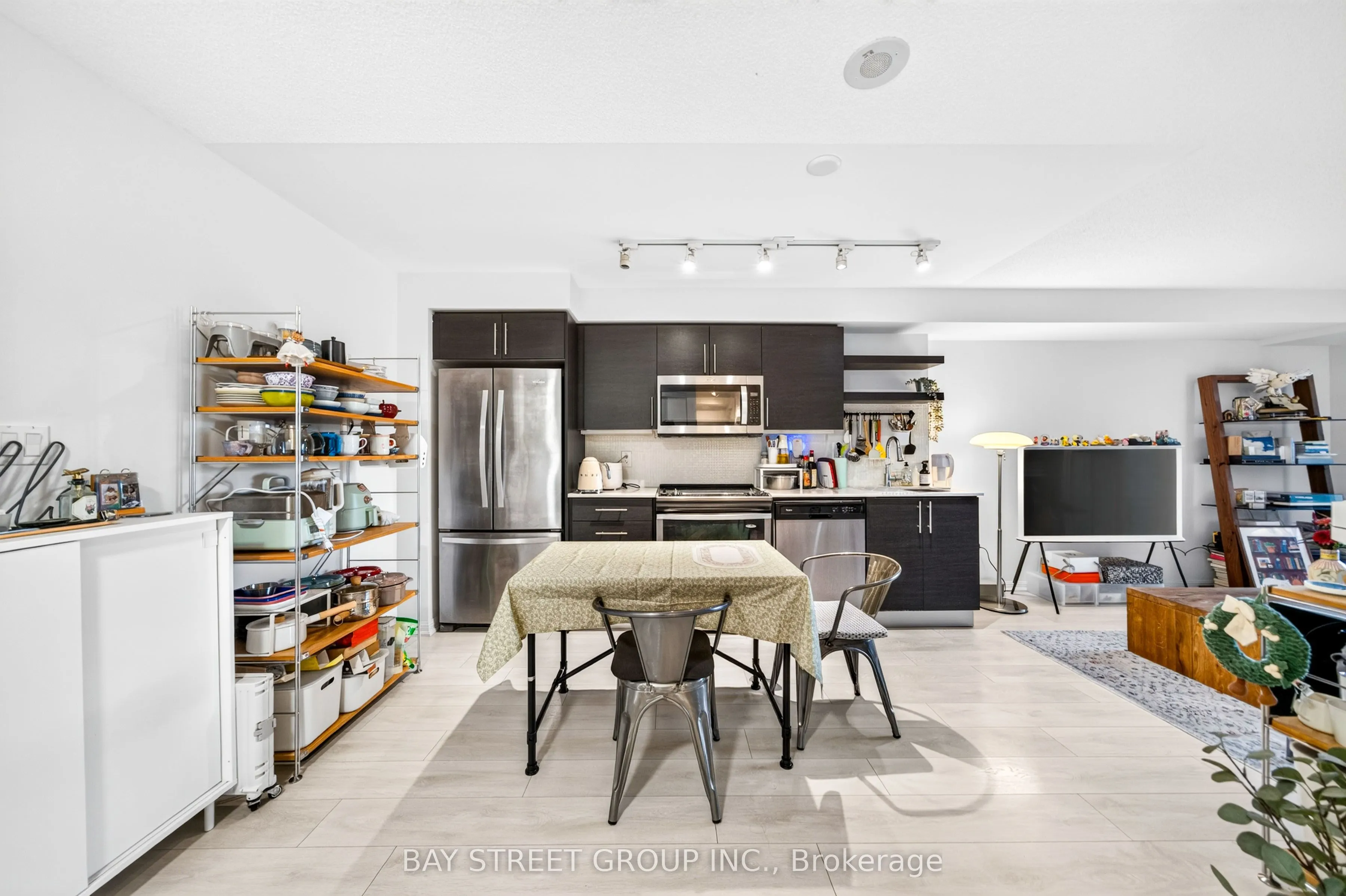 400 Adelaide Street E #322