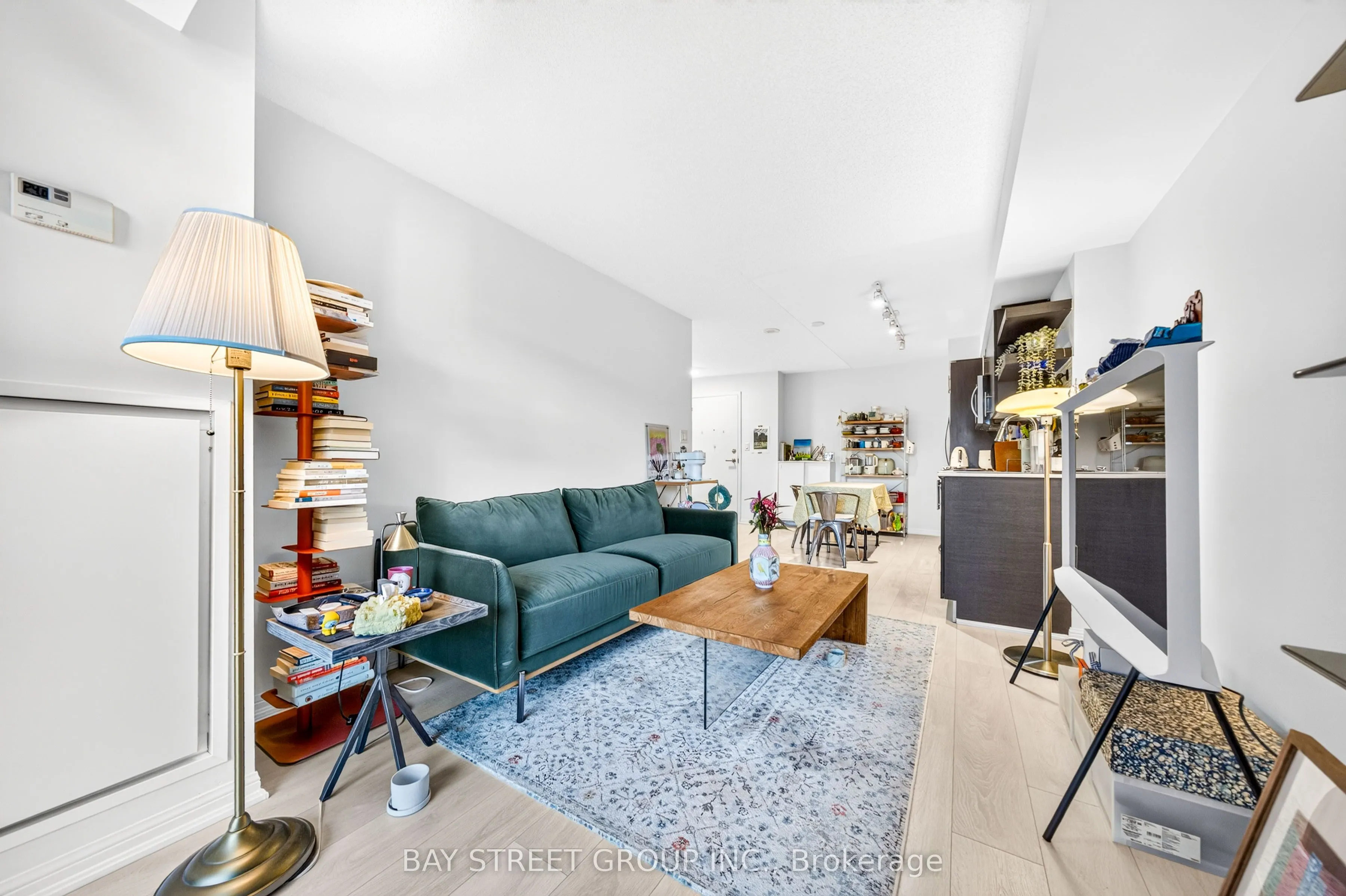 400 Adelaide Street E #322
