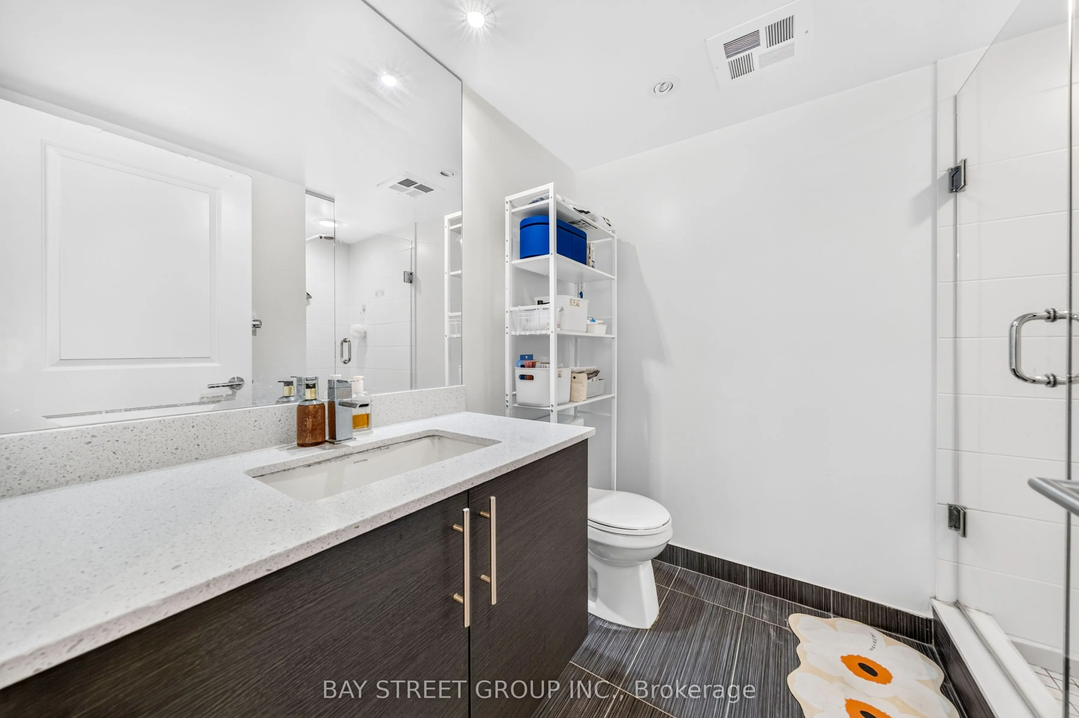 400 Adelaide Street E #322
