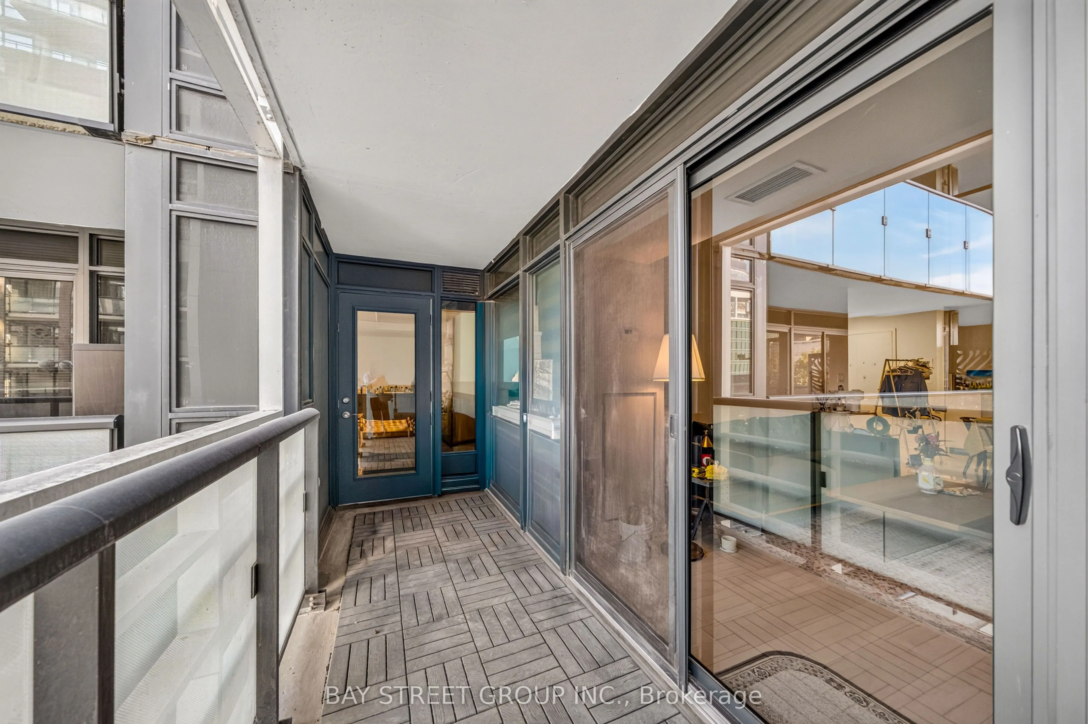 400 Adelaide Street E #322