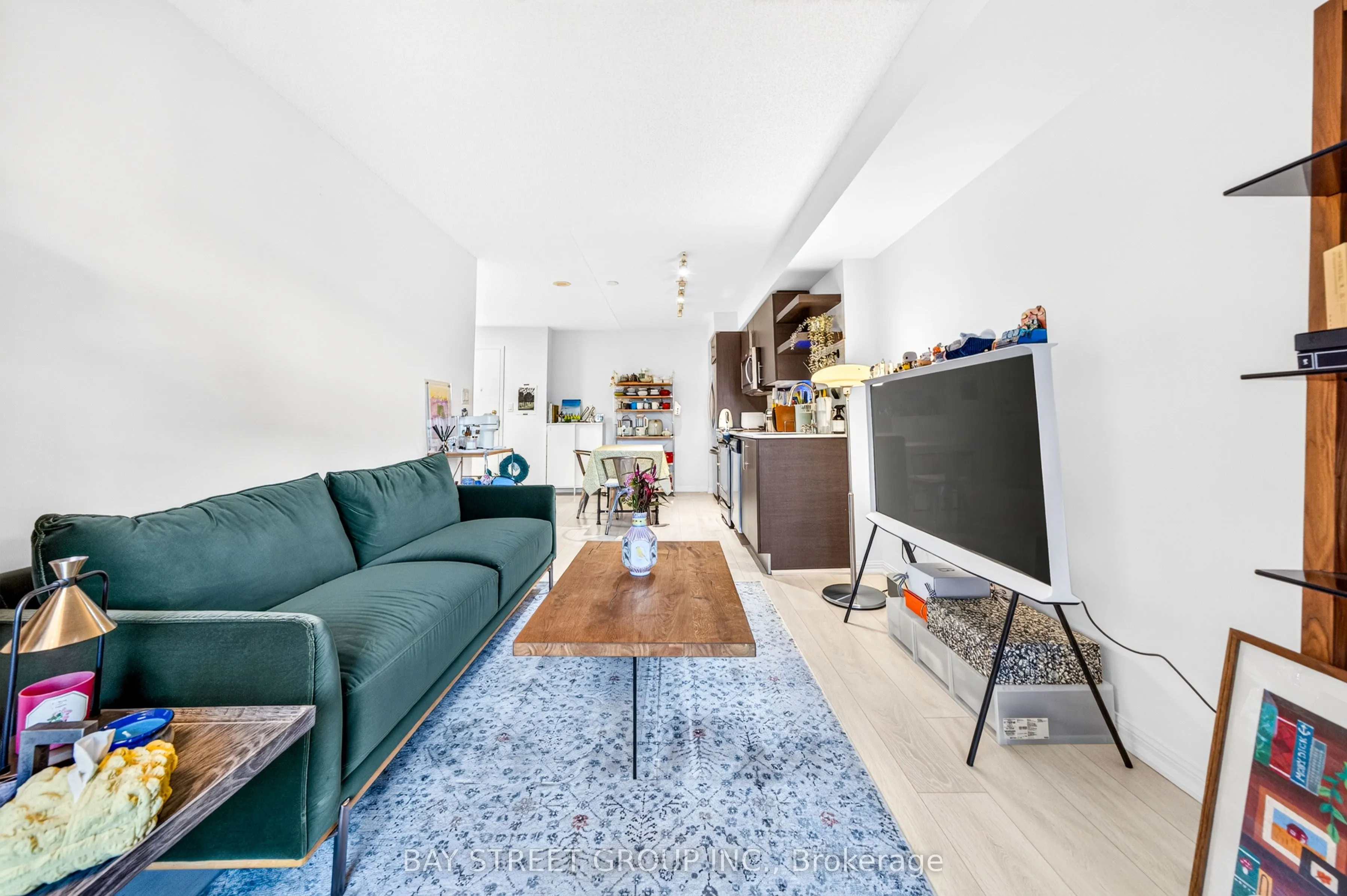 400 Adelaide Street E #322