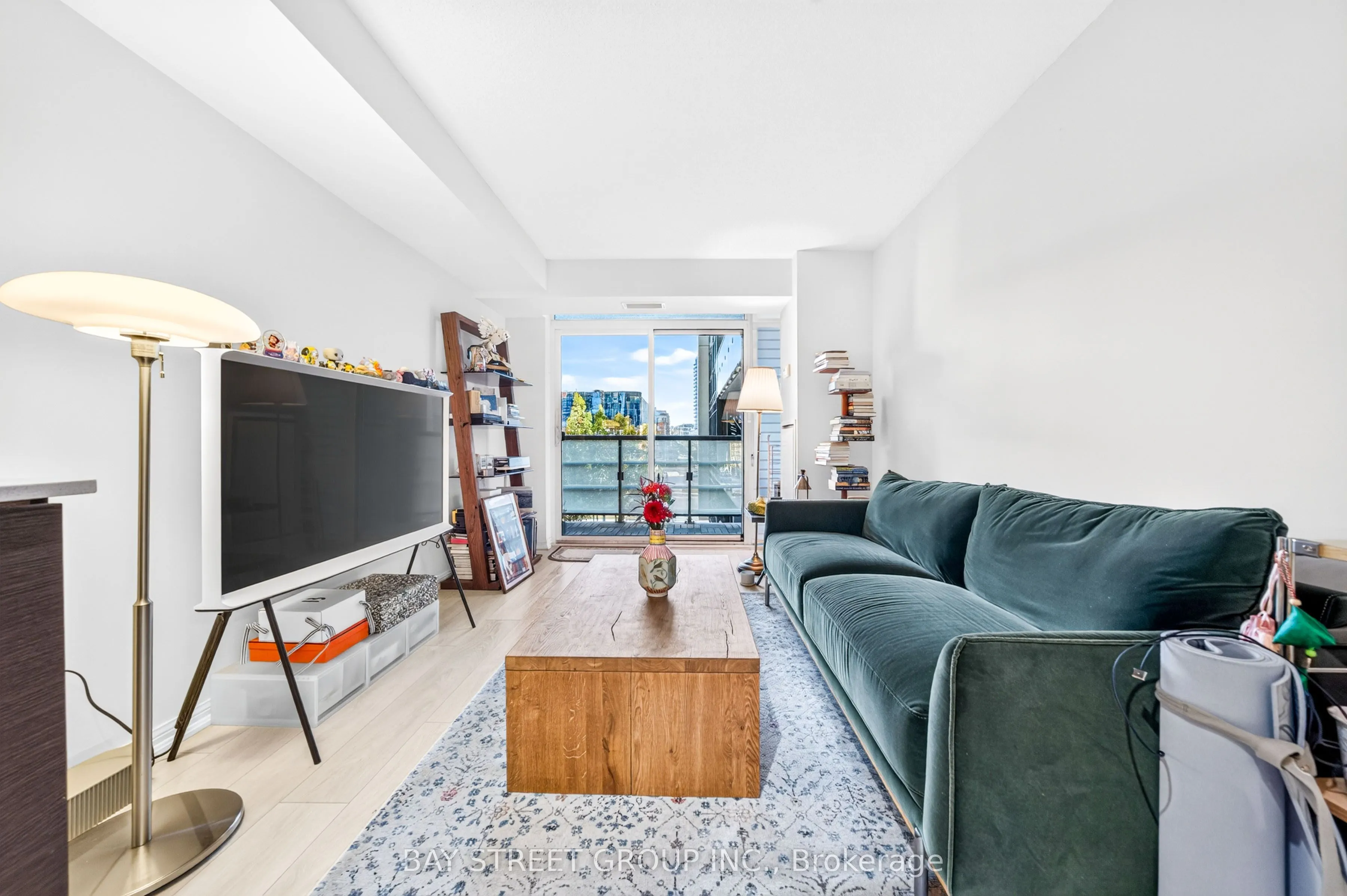 400 Adelaide Street E #322
