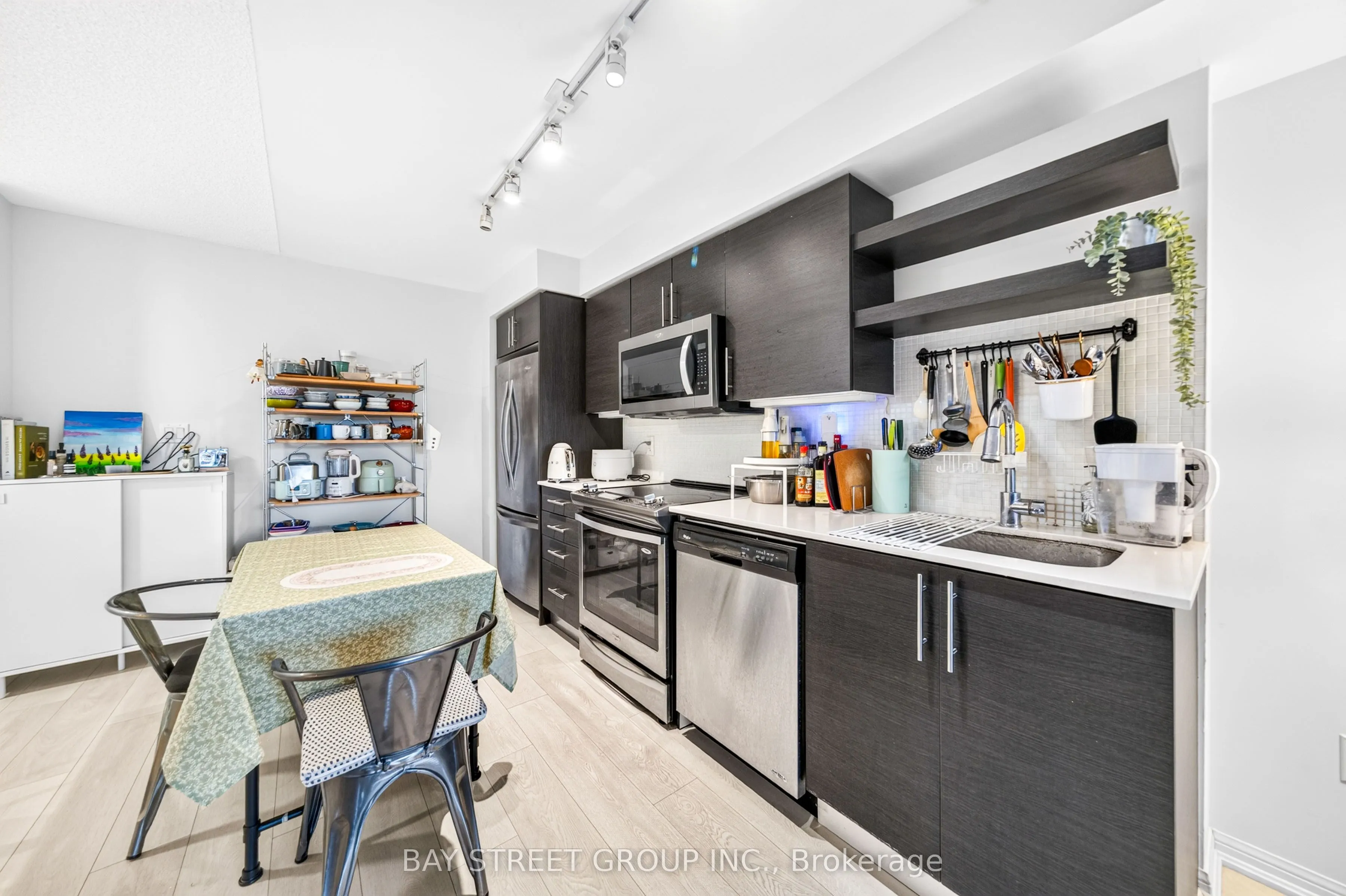400 Adelaide Street E #322