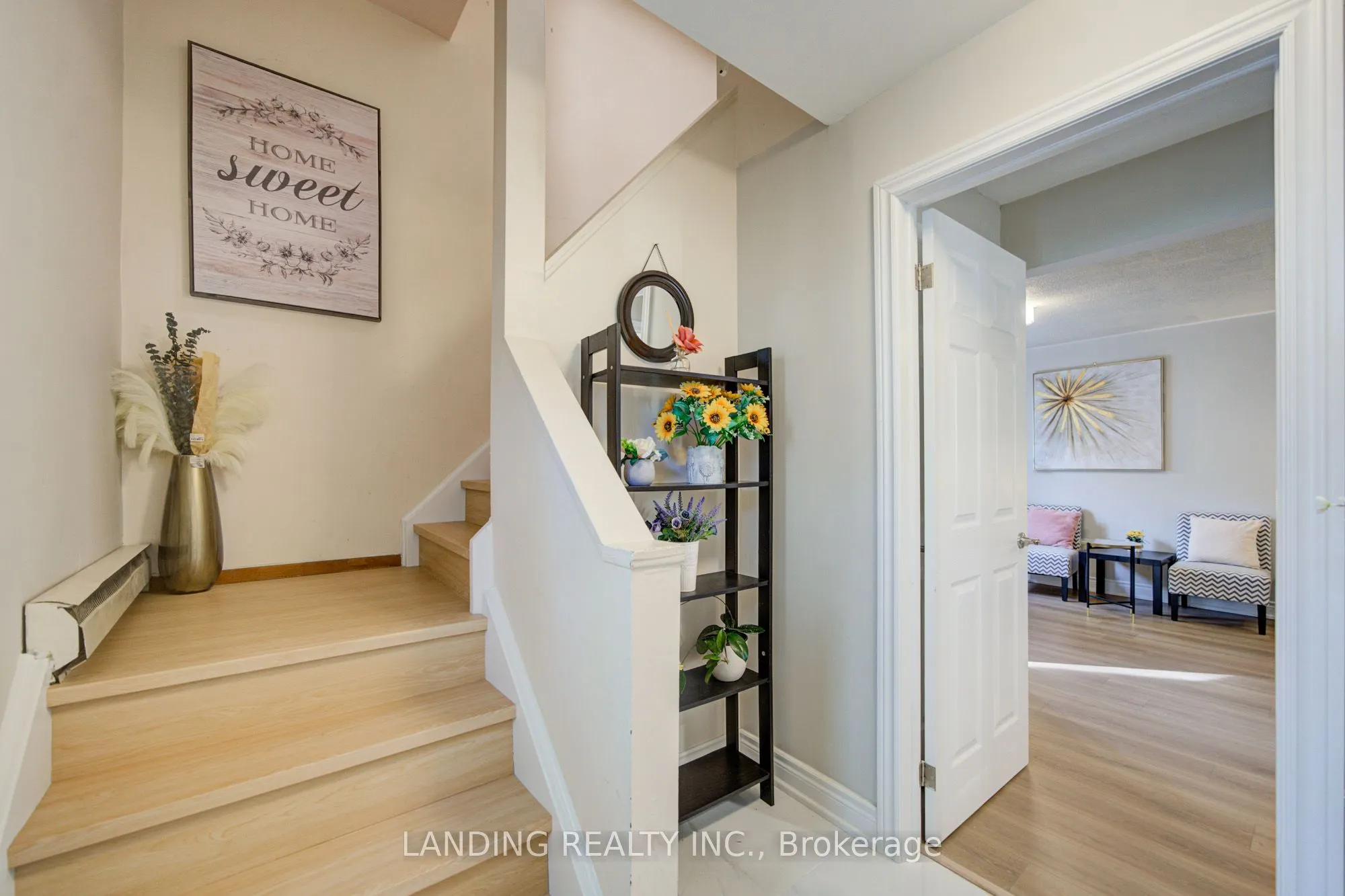 105 Courville Coachway #N/A
