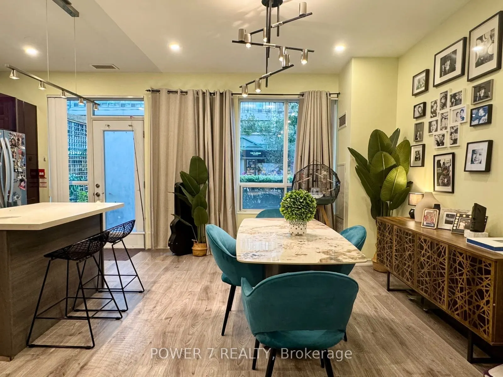 18 Spring Garden Avenue #110