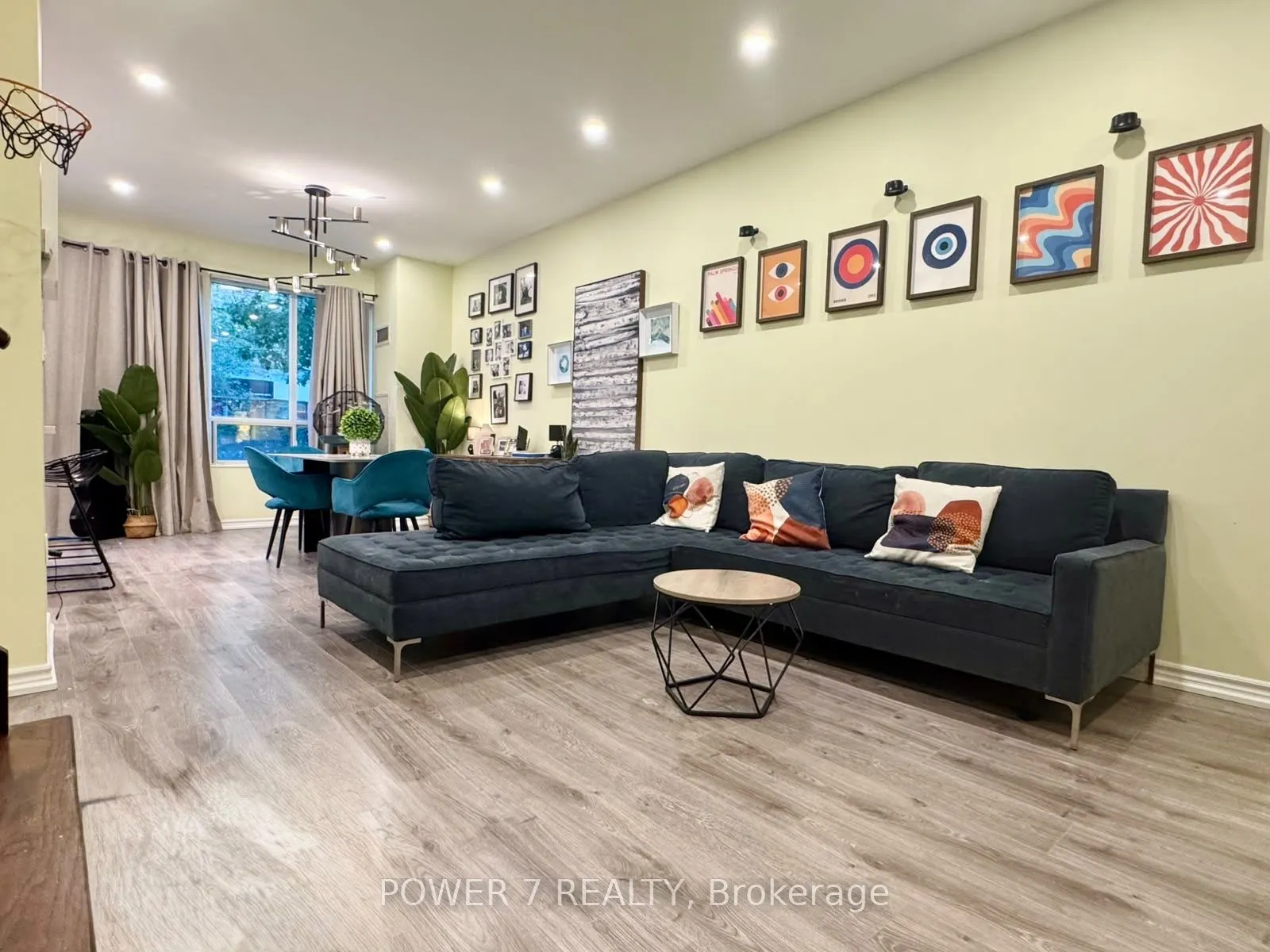 18 Spring Garden Avenue #110