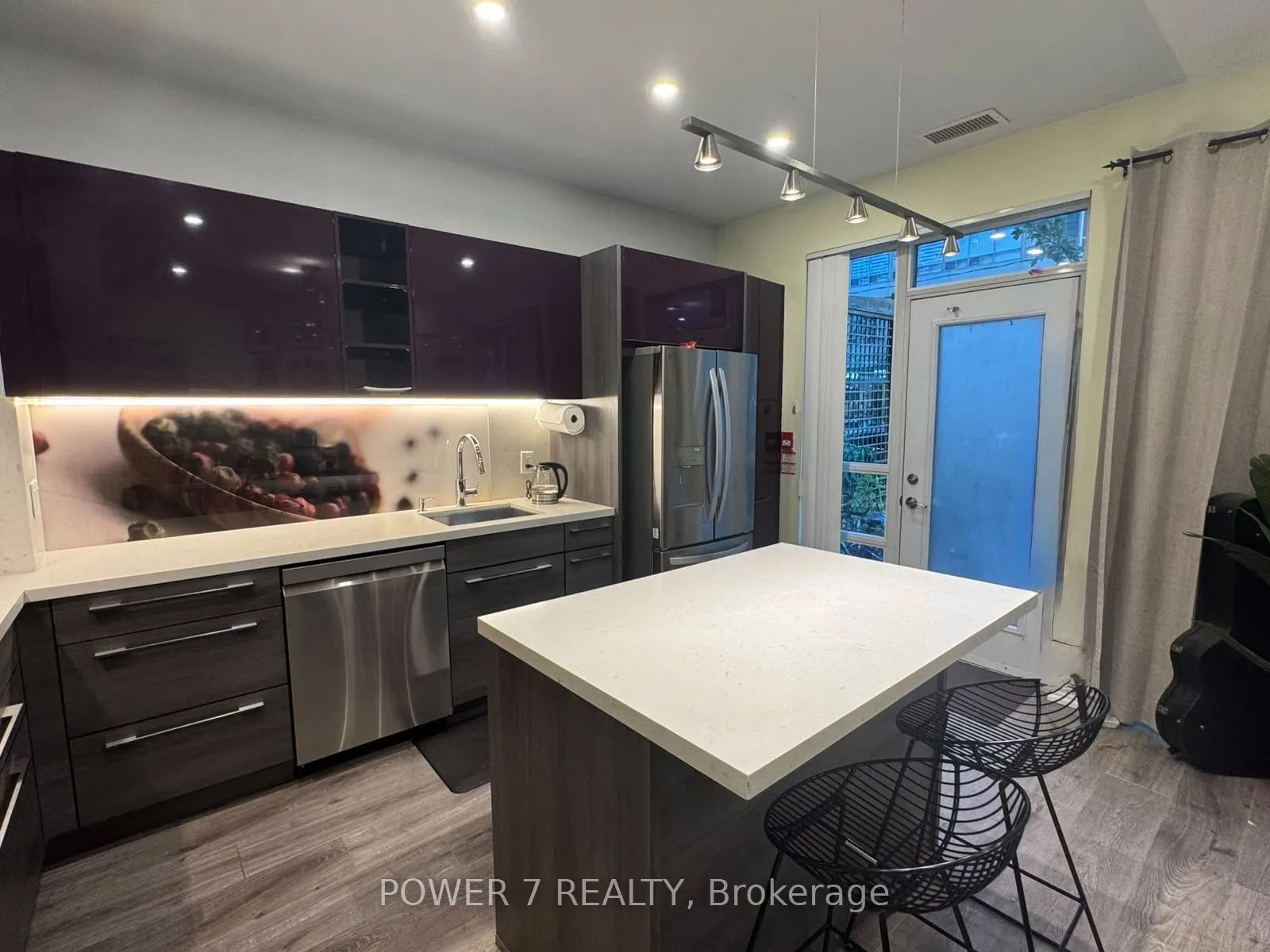 18 Spring Garden Avenue #110