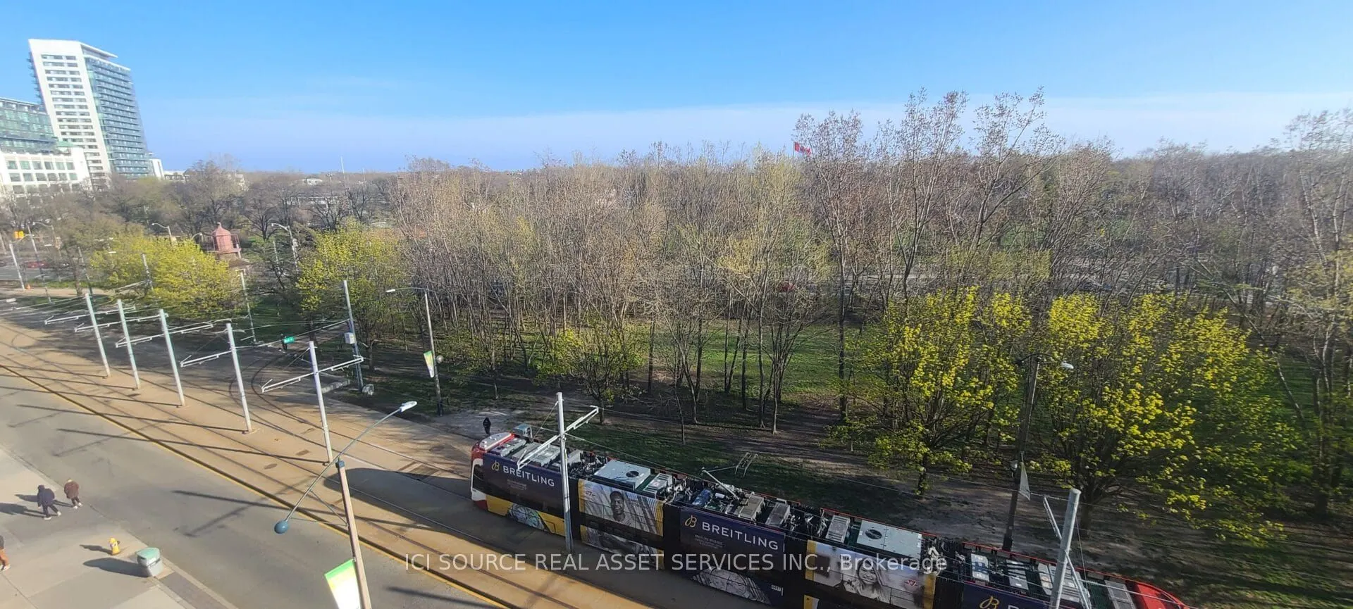219 Fort York Boulevard #611
