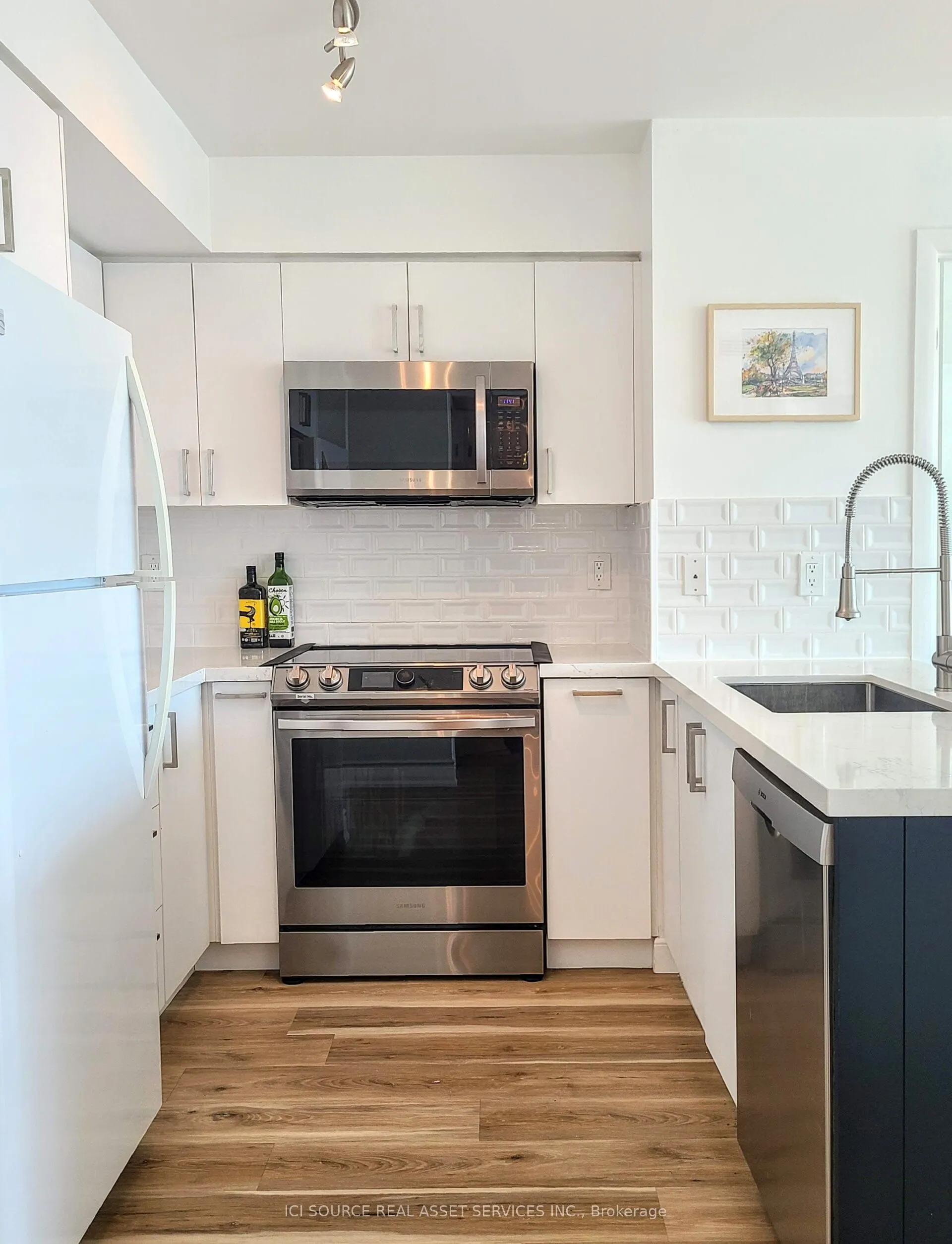 219 Fort York Boulevard #611