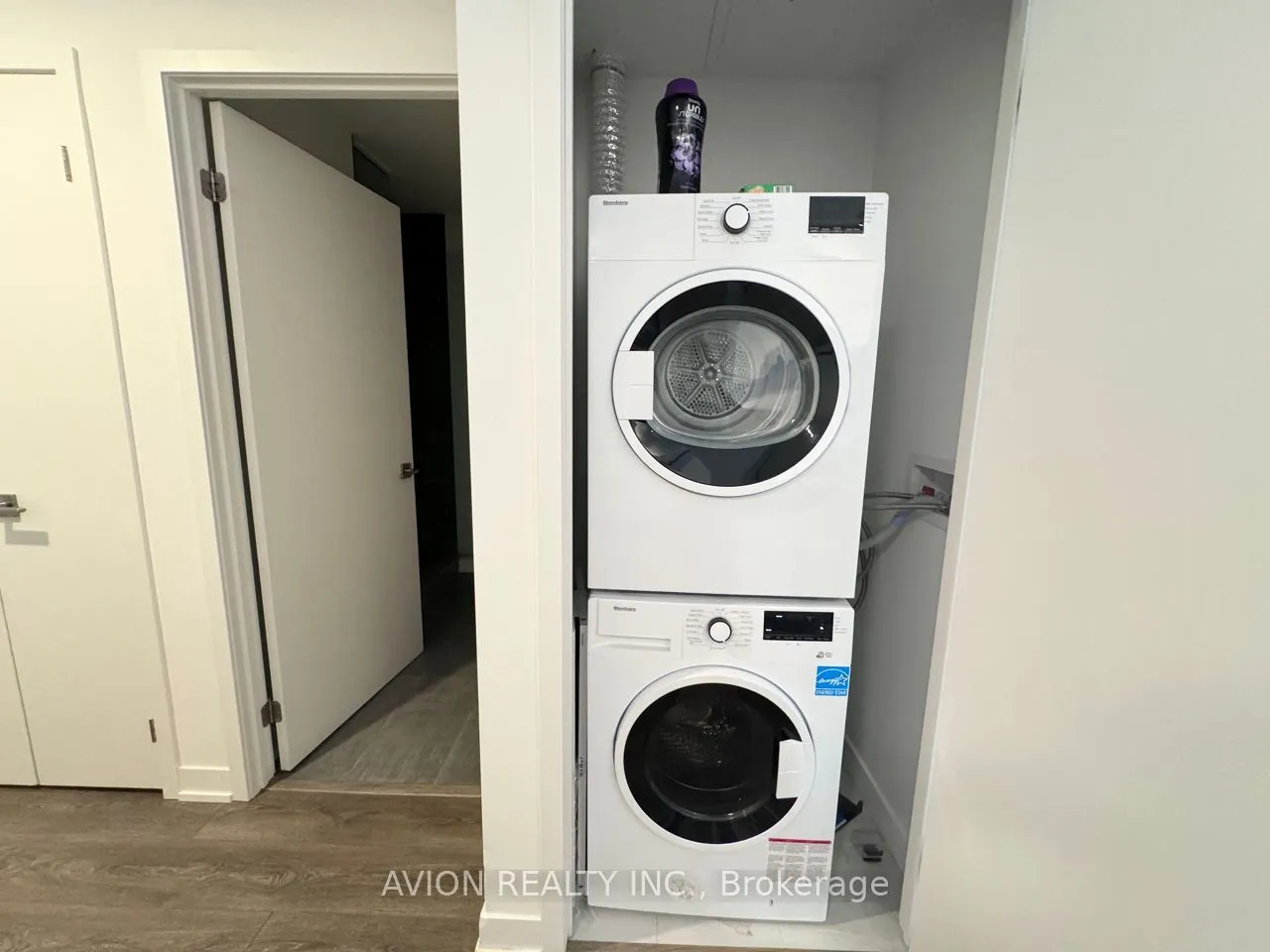 15 Holmes Avenue #1903