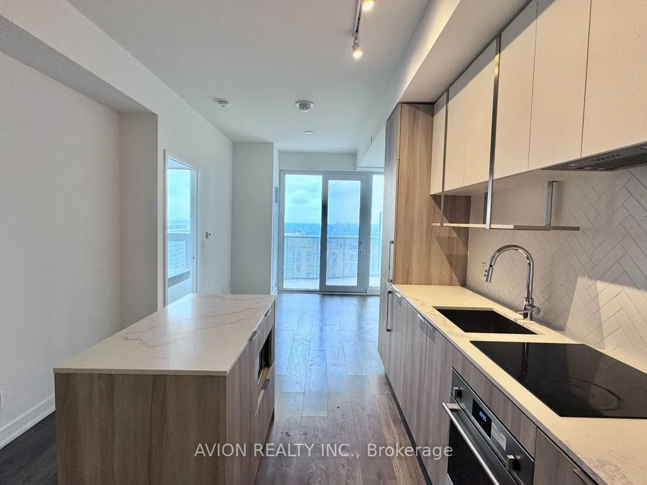 15 Holmes Avenue #1903