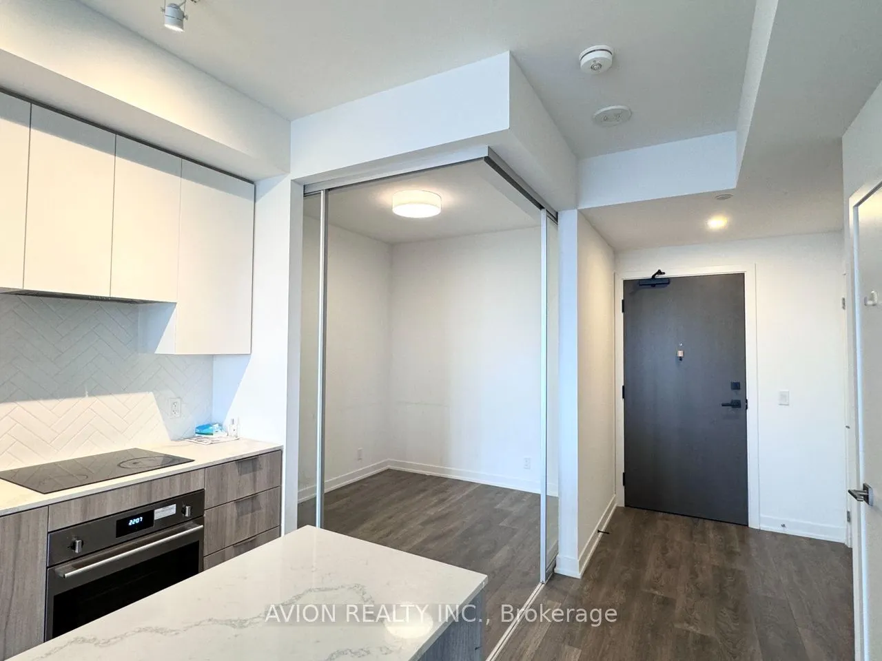 15 Holmes Avenue #1903