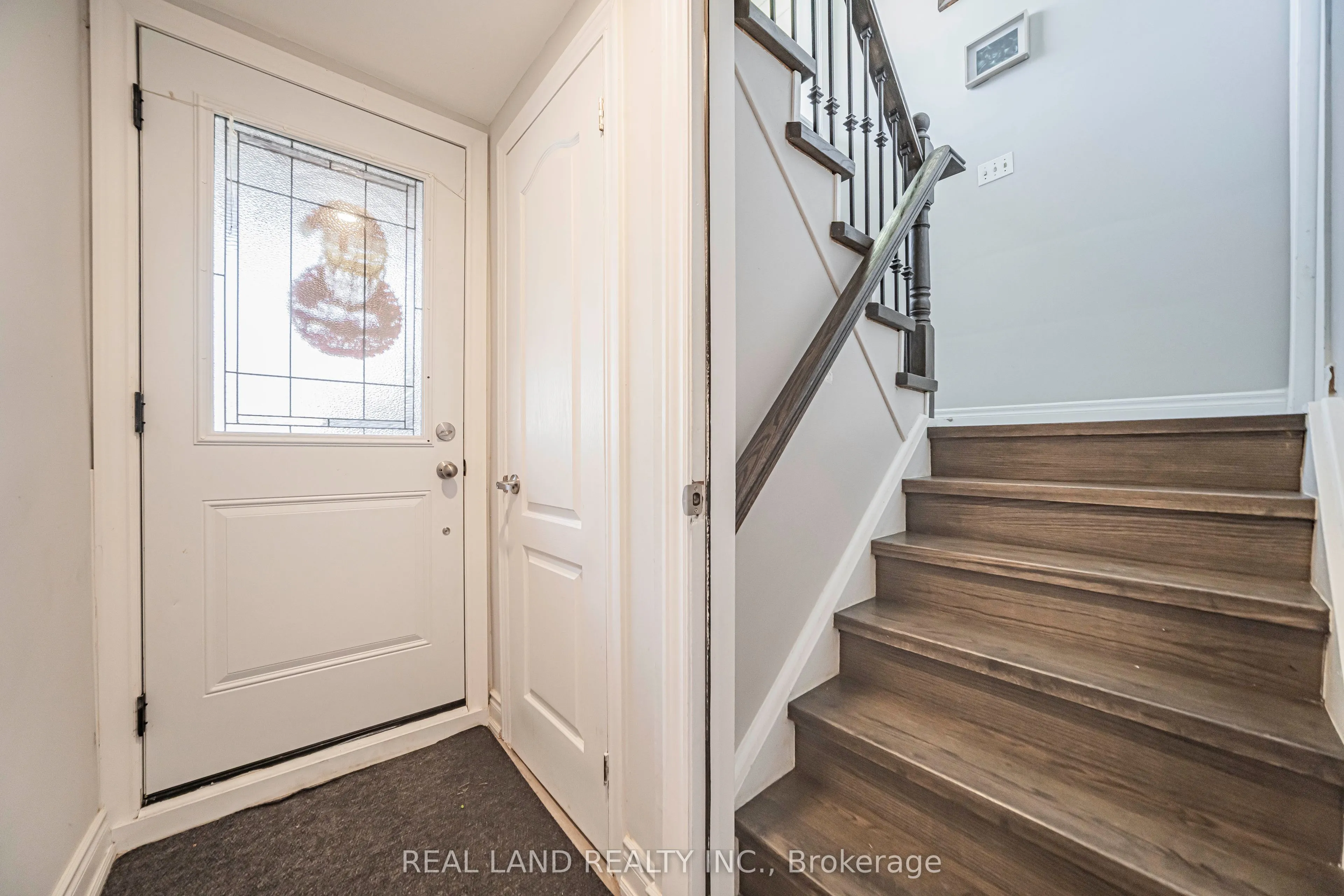 37 Pawnee Avenue