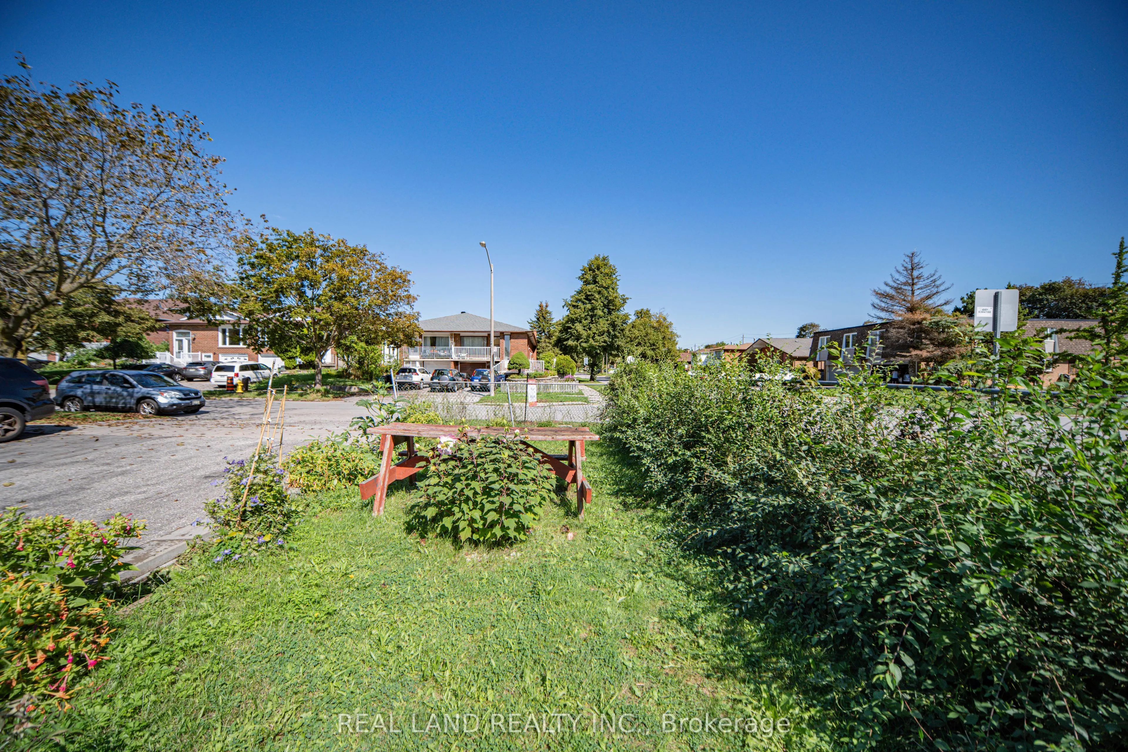 37 Pawnee Avenue