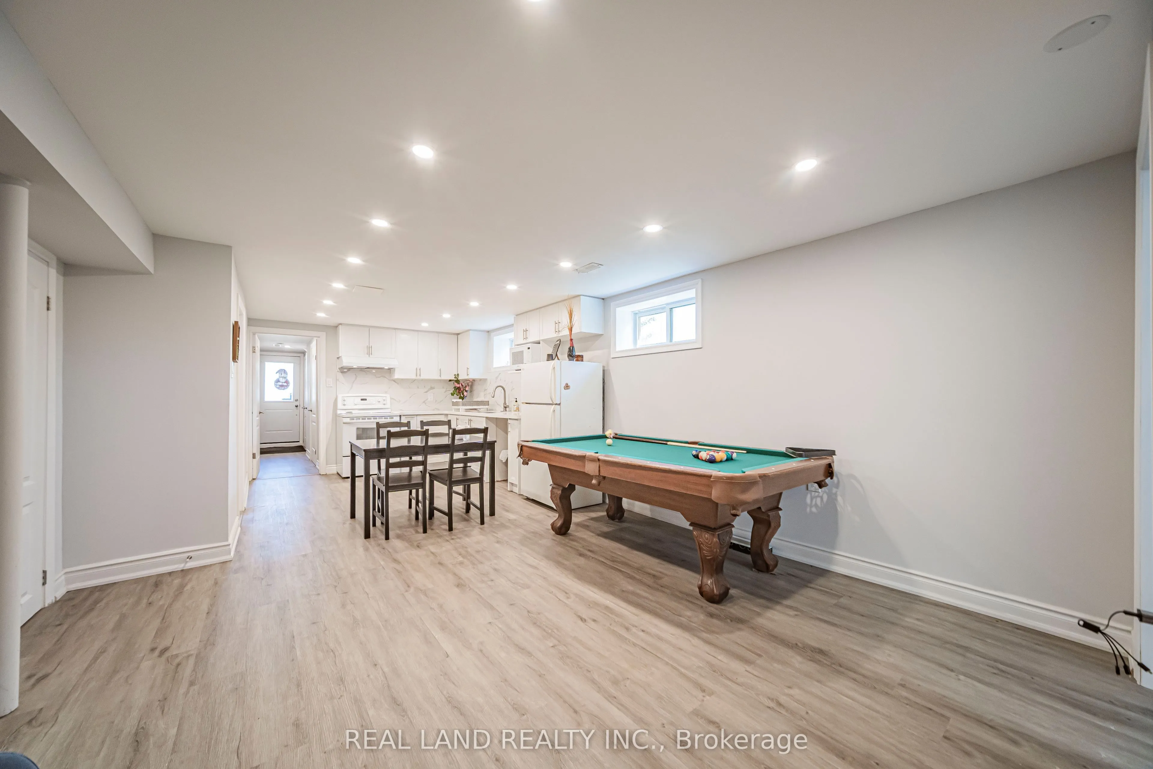 37 Pawnee Avenue