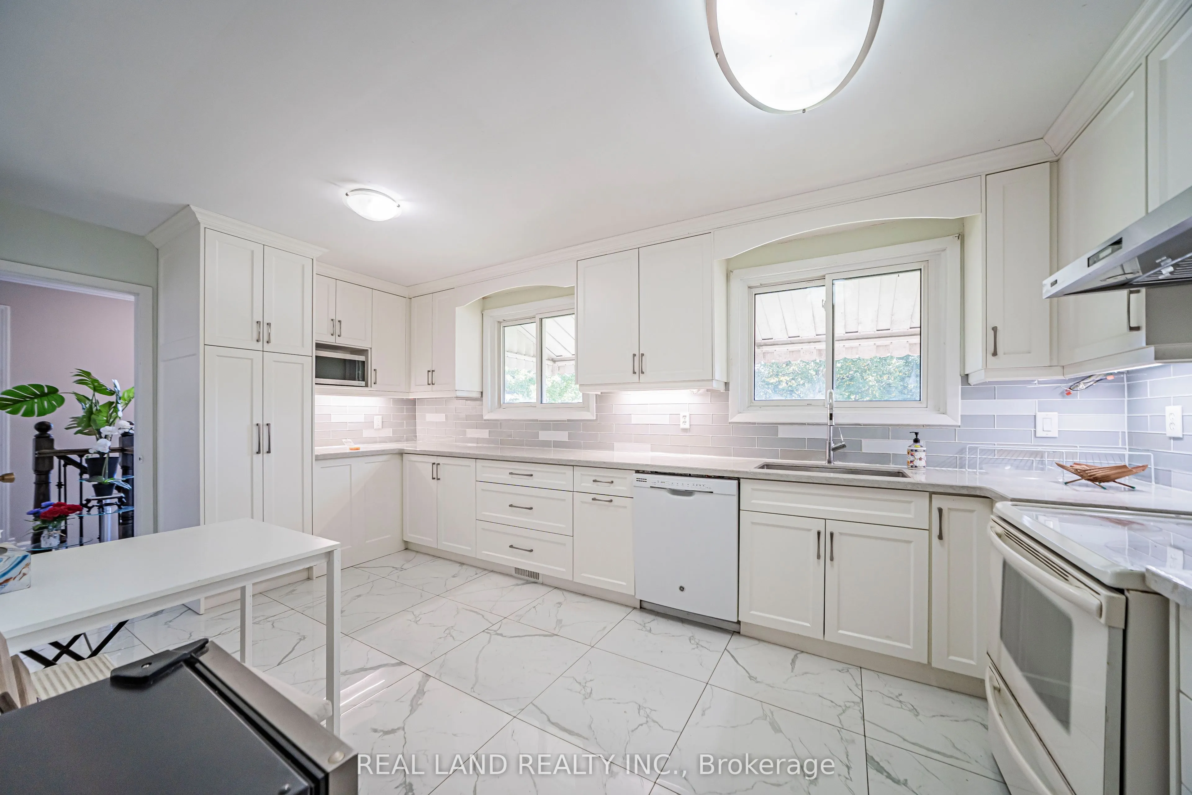 37 Pawnee Avenue
