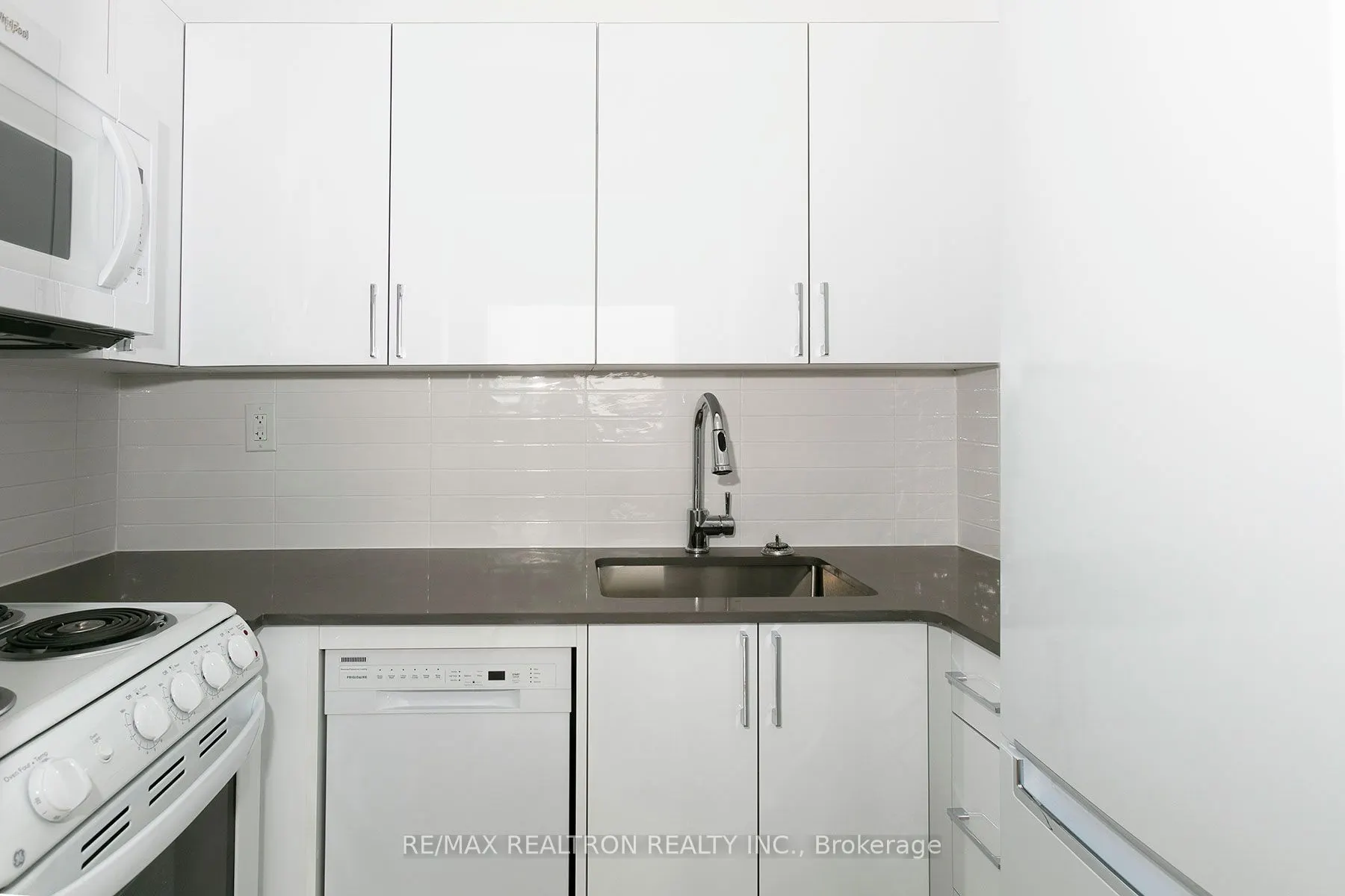 666 Spadina Avenue #1206