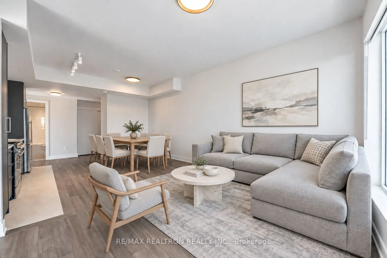 2525 Bathurst Street #904