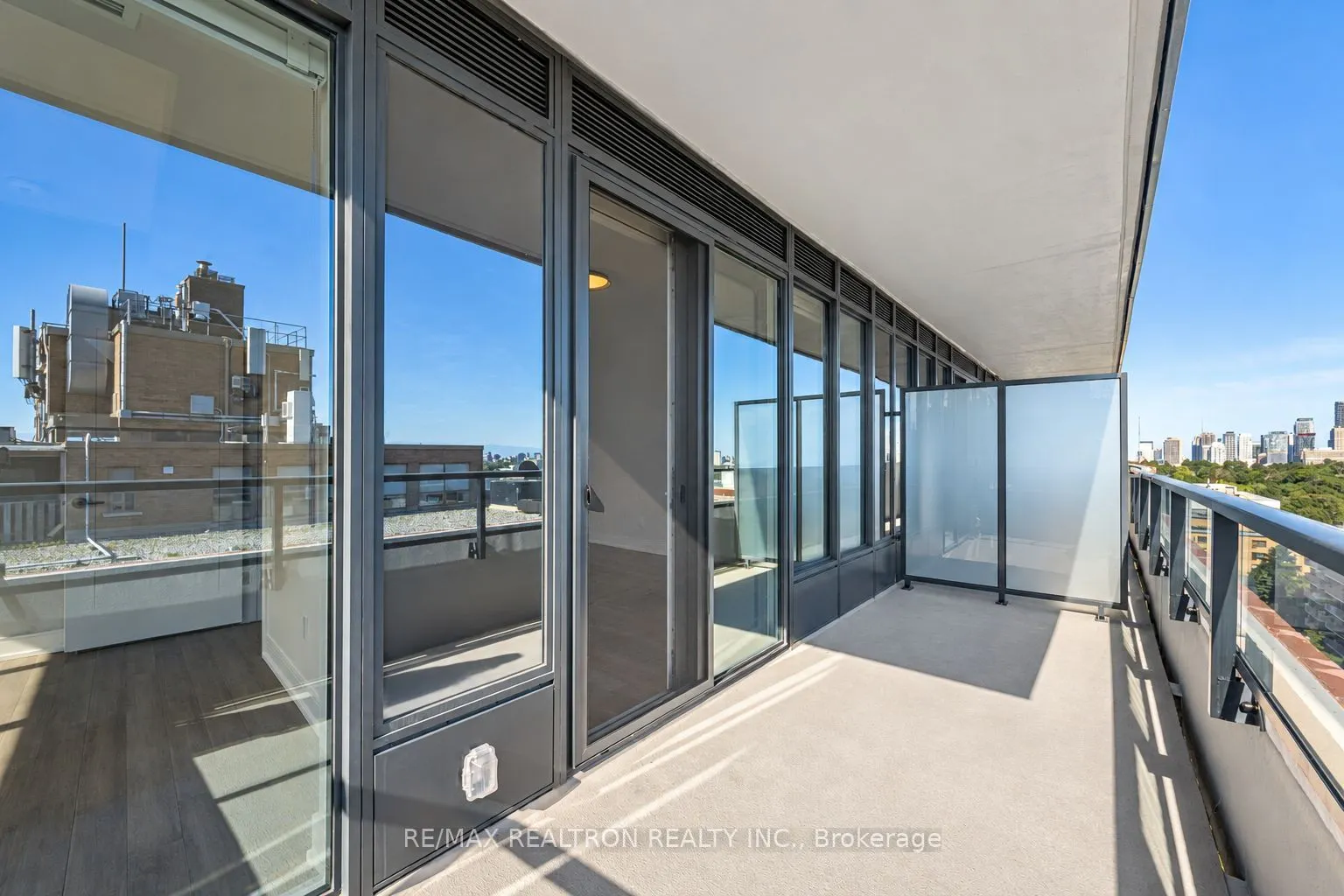 2525 Bathurst Street #904