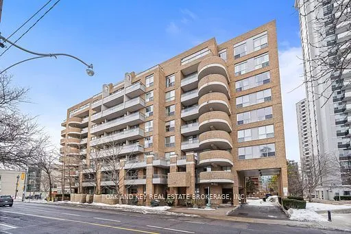 245 Davisville Avenue #613