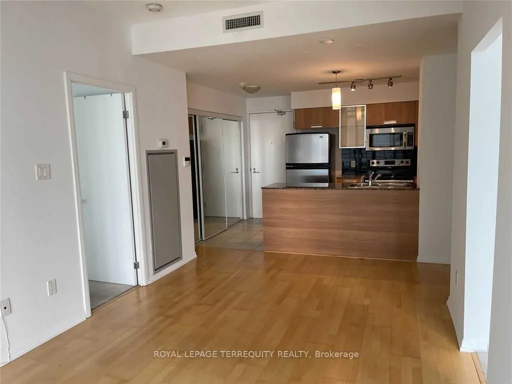 38 Grenville Street #2101