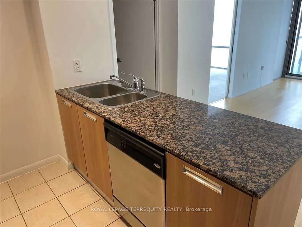 38 Grenville Street #2101
