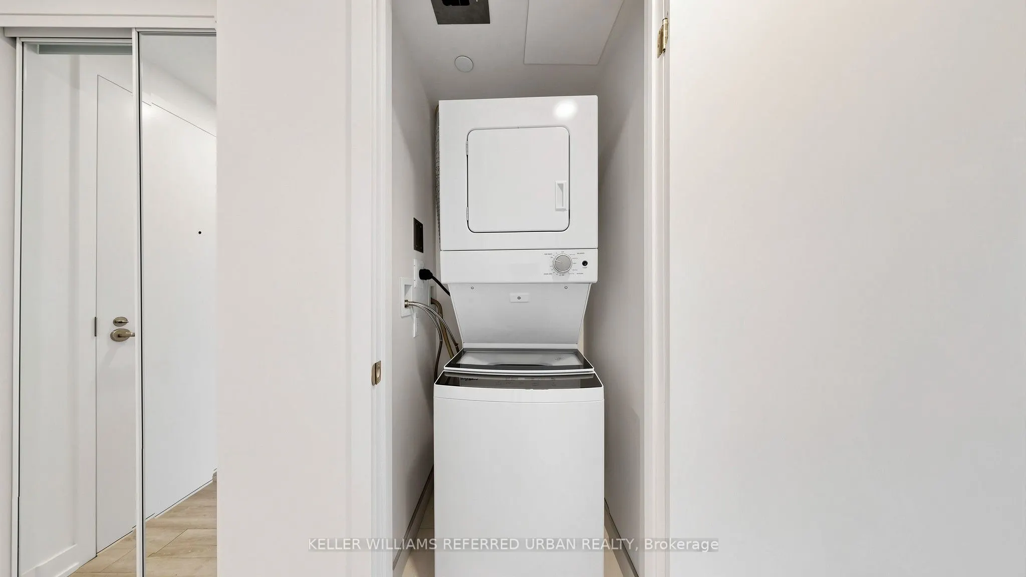 238 Simcoe Street #2403