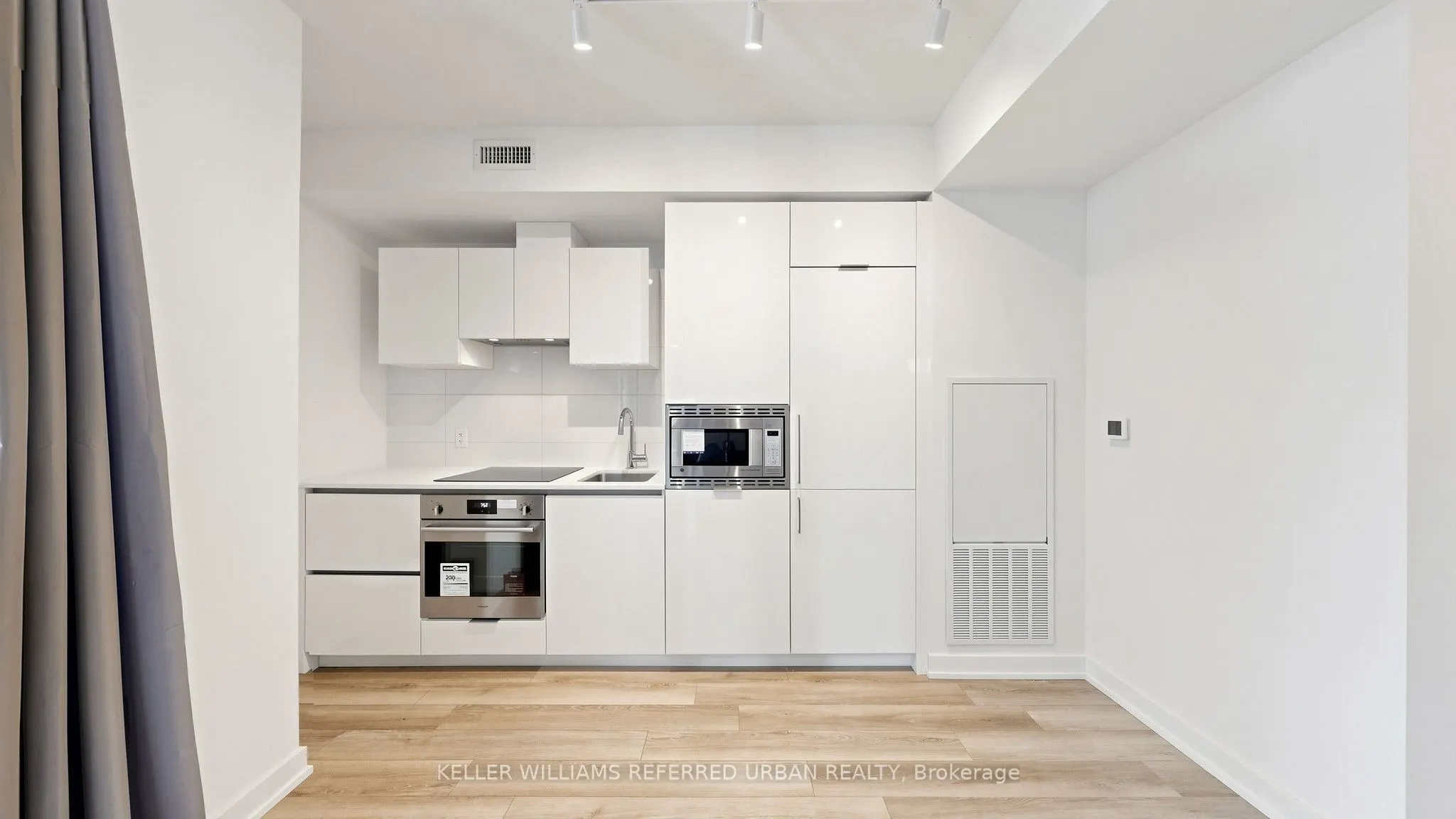 238 Simcoe Street #2403
