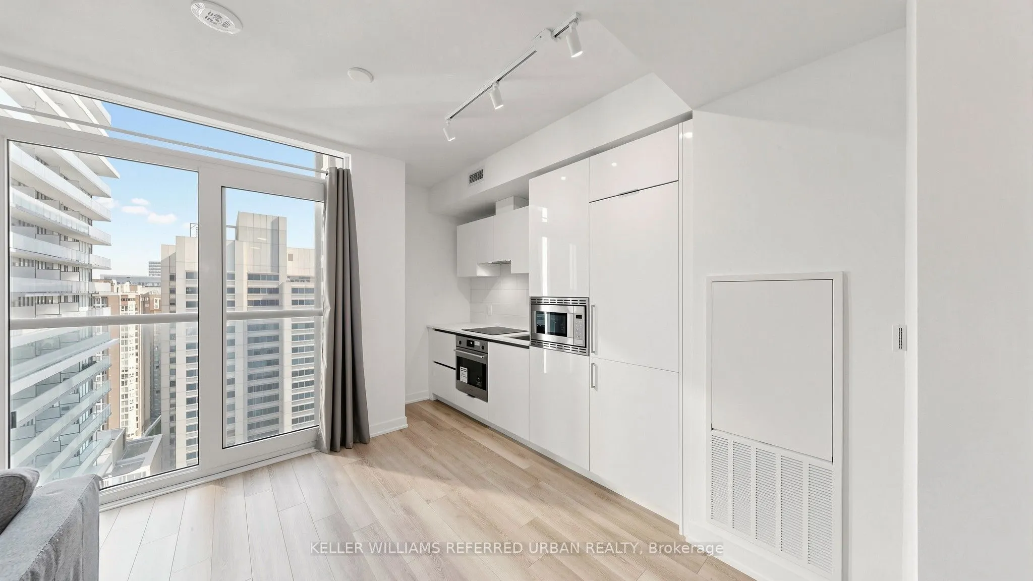 238 Simcoe Street #2403
