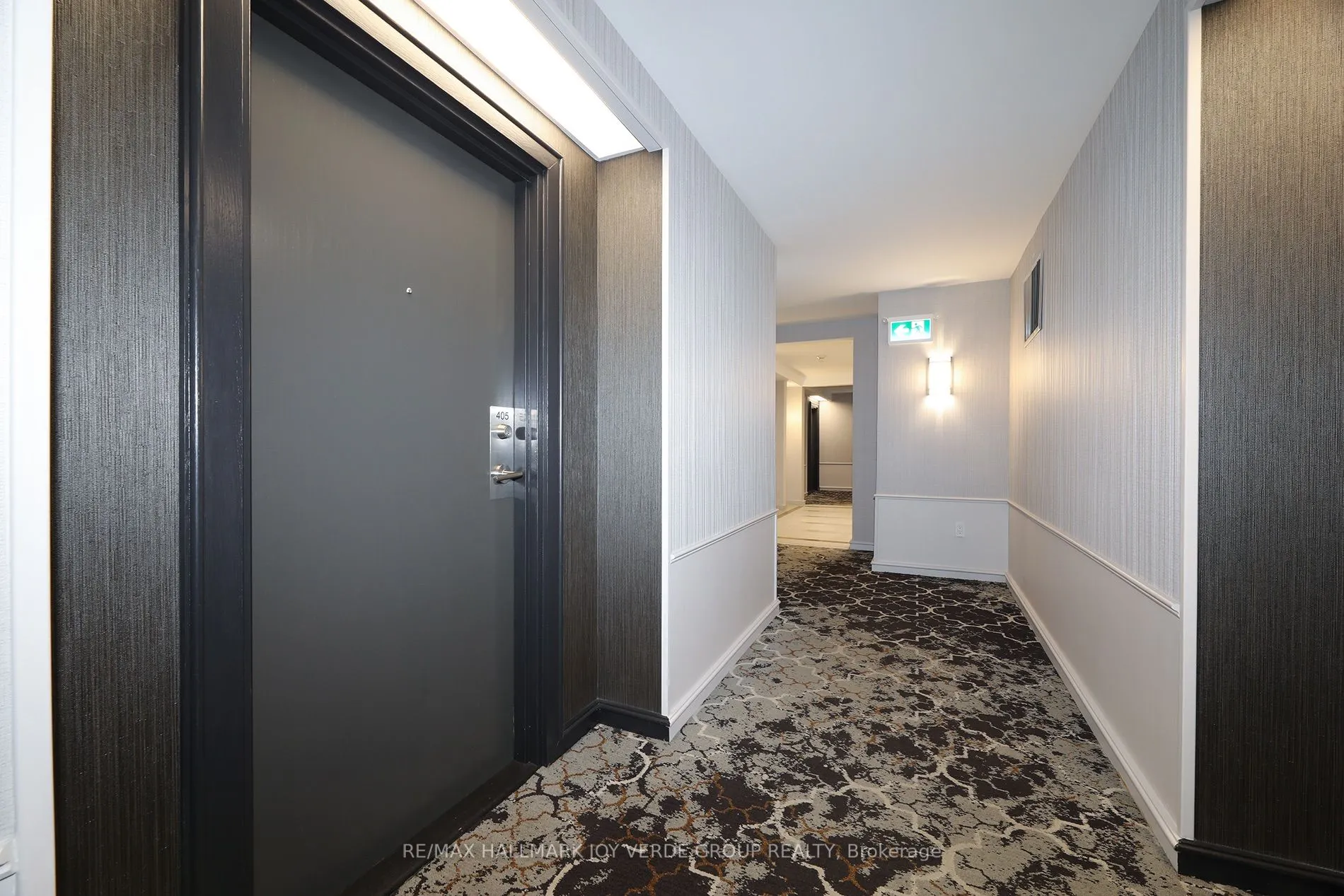 5 Kenneth Avenue #405