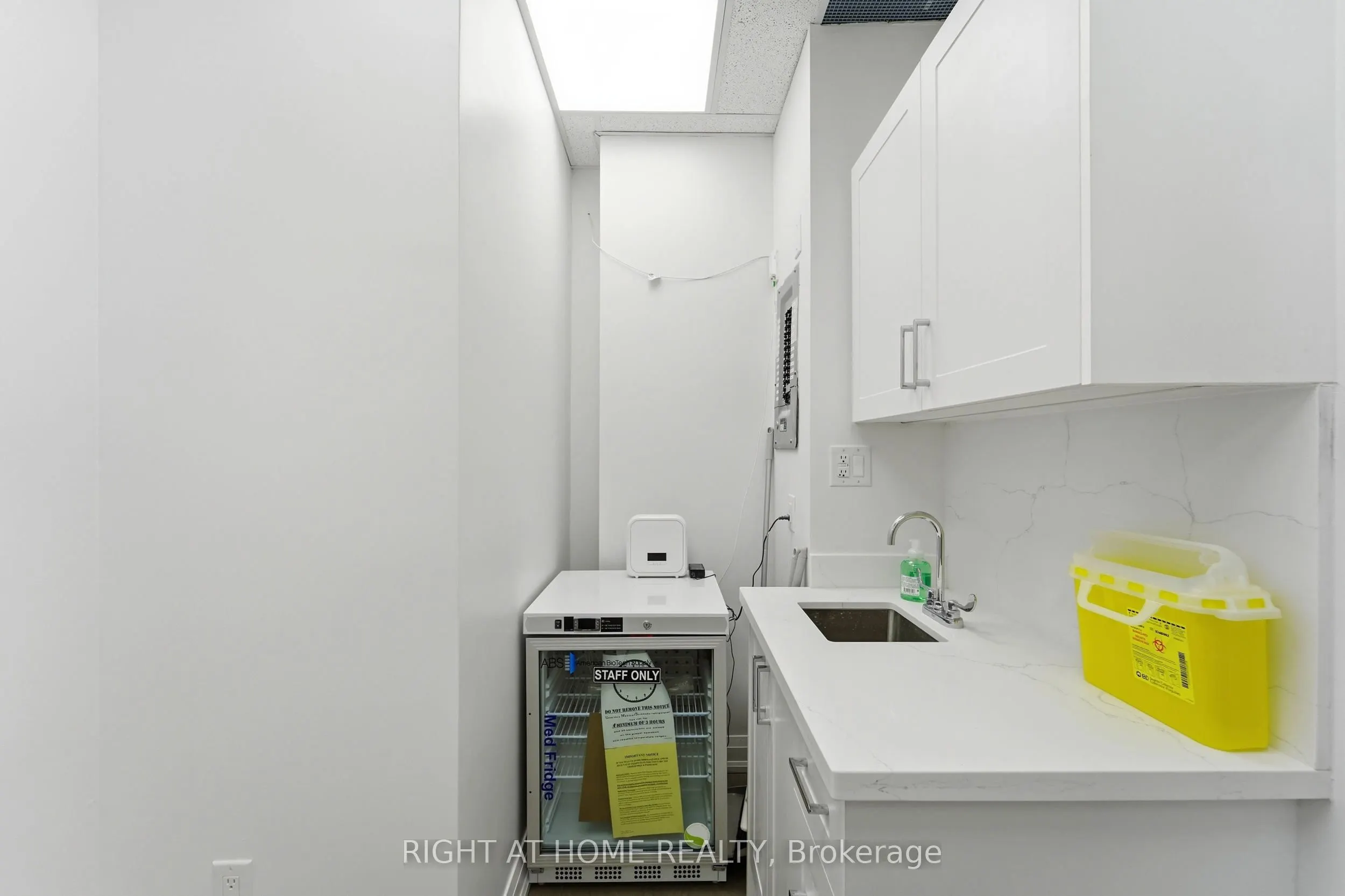 235 St Clair Avenue W #109
