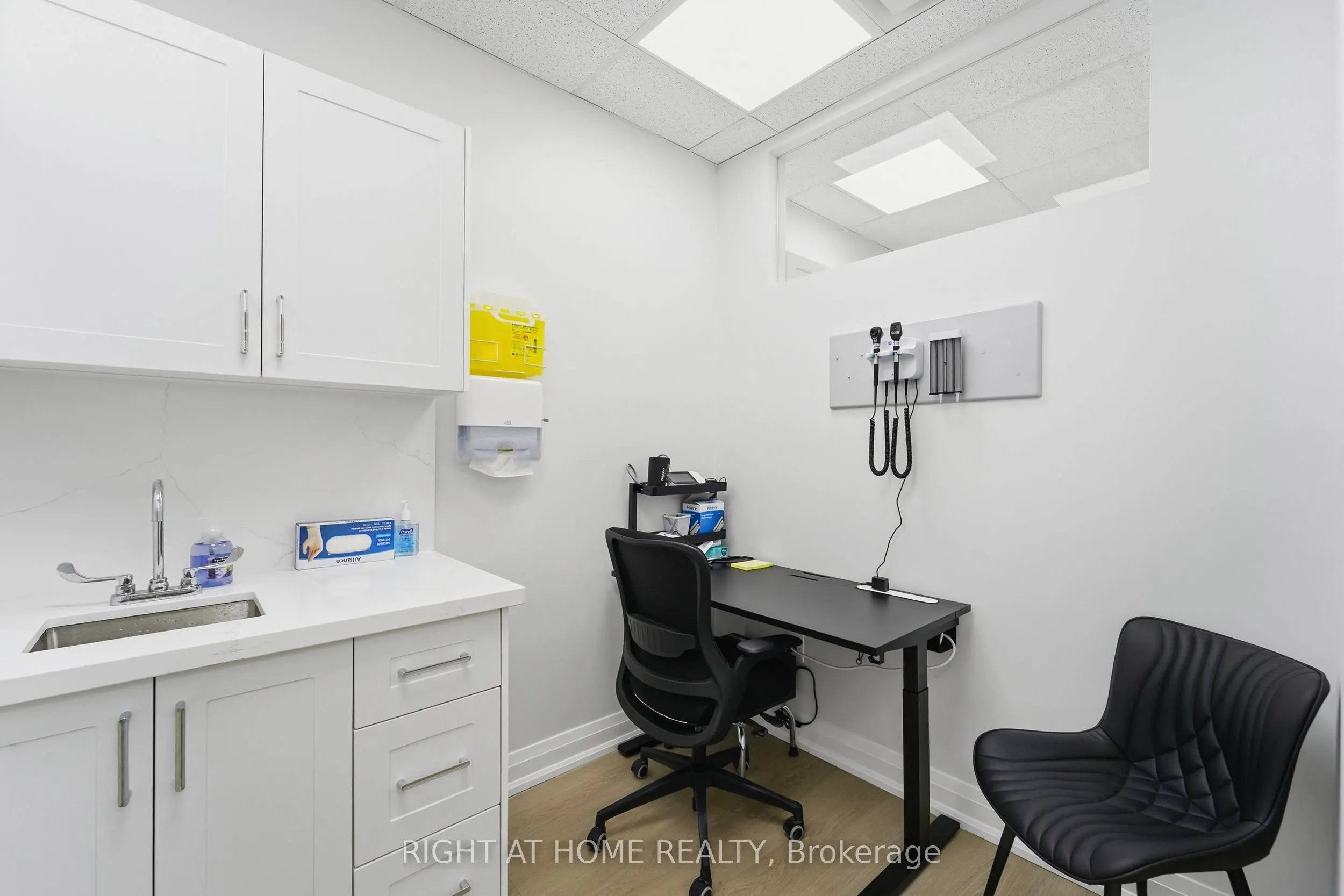 235 St Clair Avenue W #109