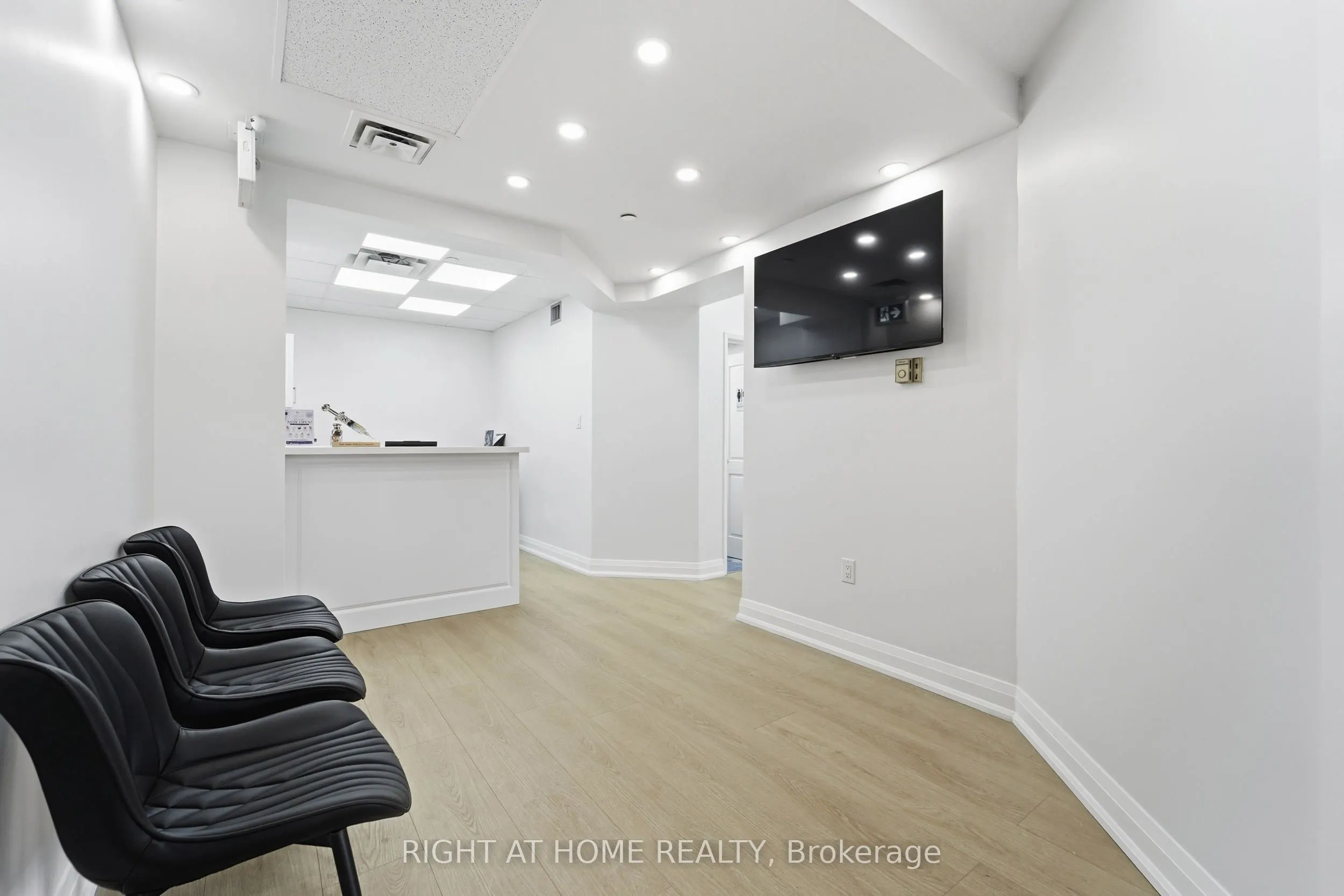 235 St Clair Avenue W #109