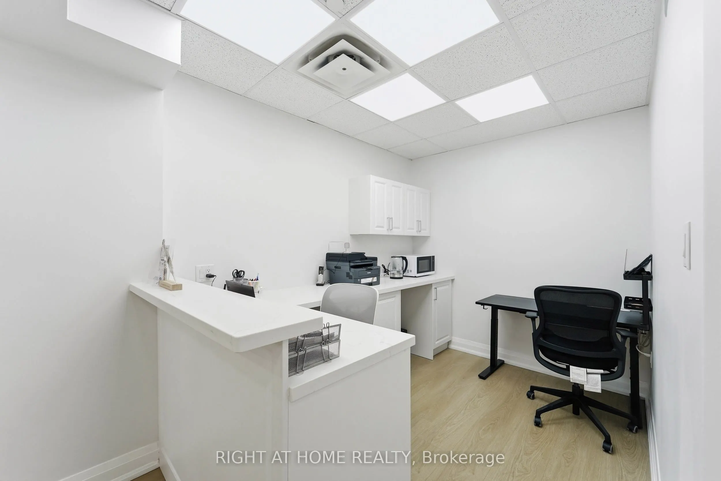 235 St Clair Avenue W #109