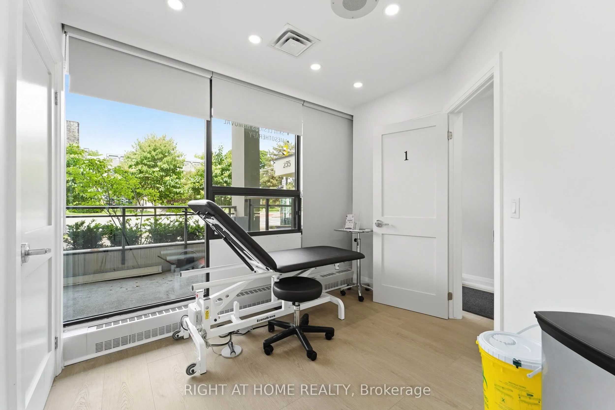 235 St Clair Avenue W #109