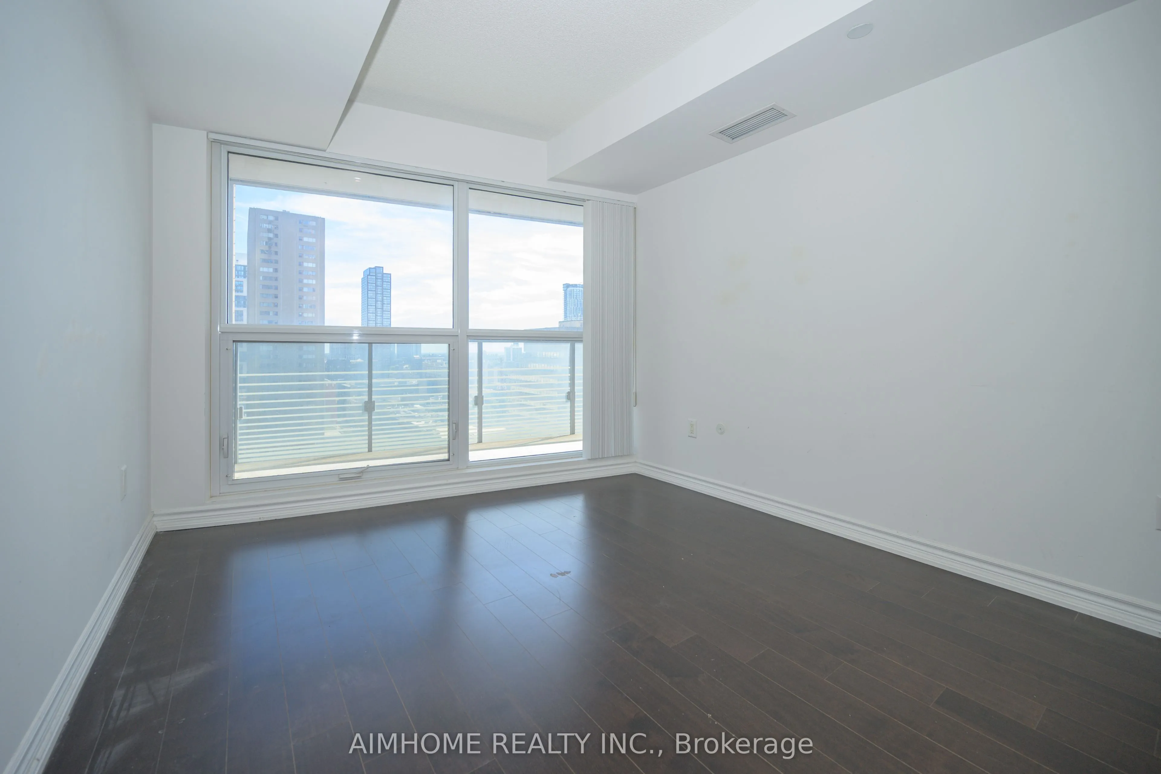 386 Yonge Street #1405