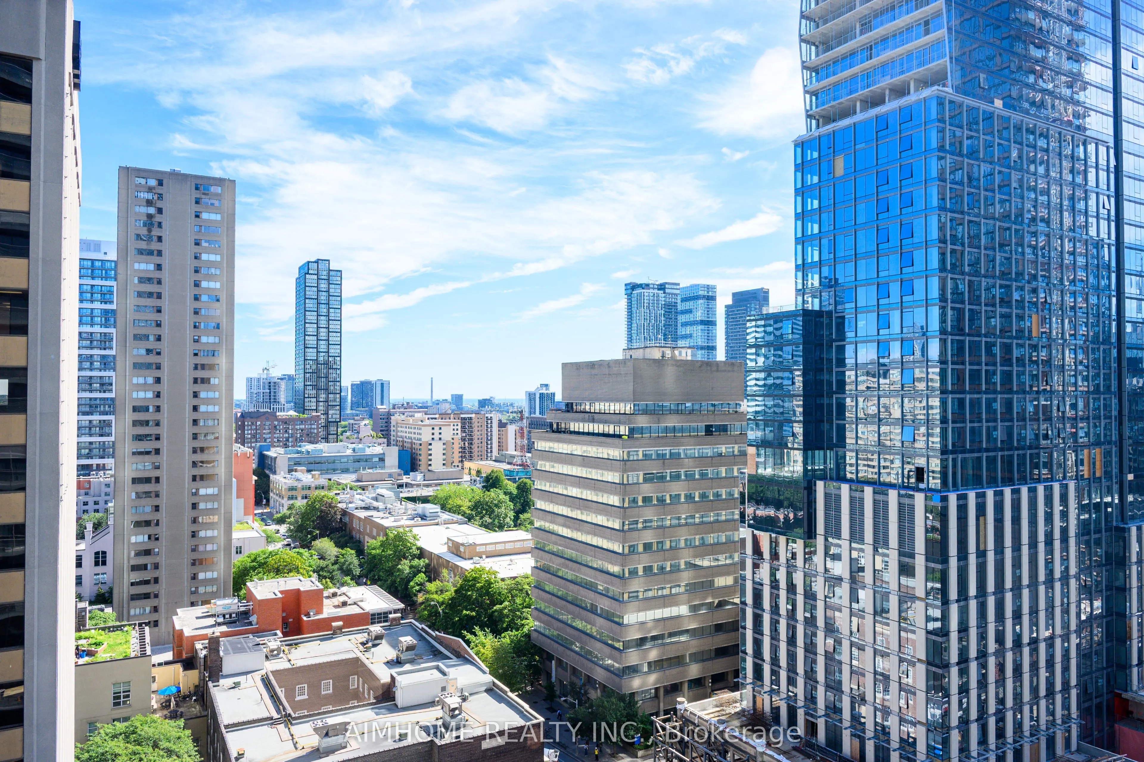 386 Yonge Street #1405