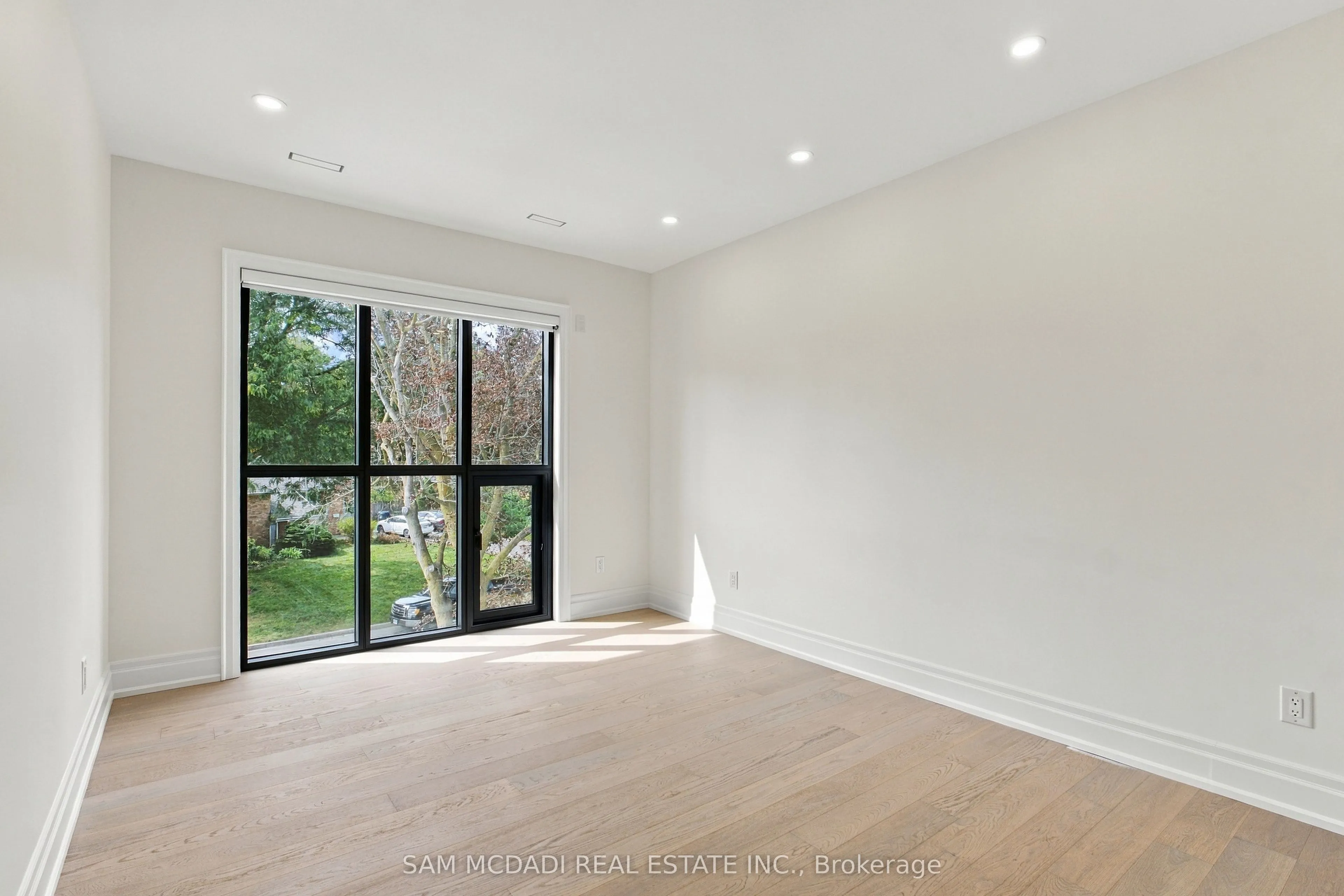 6 North Hills Terrace
