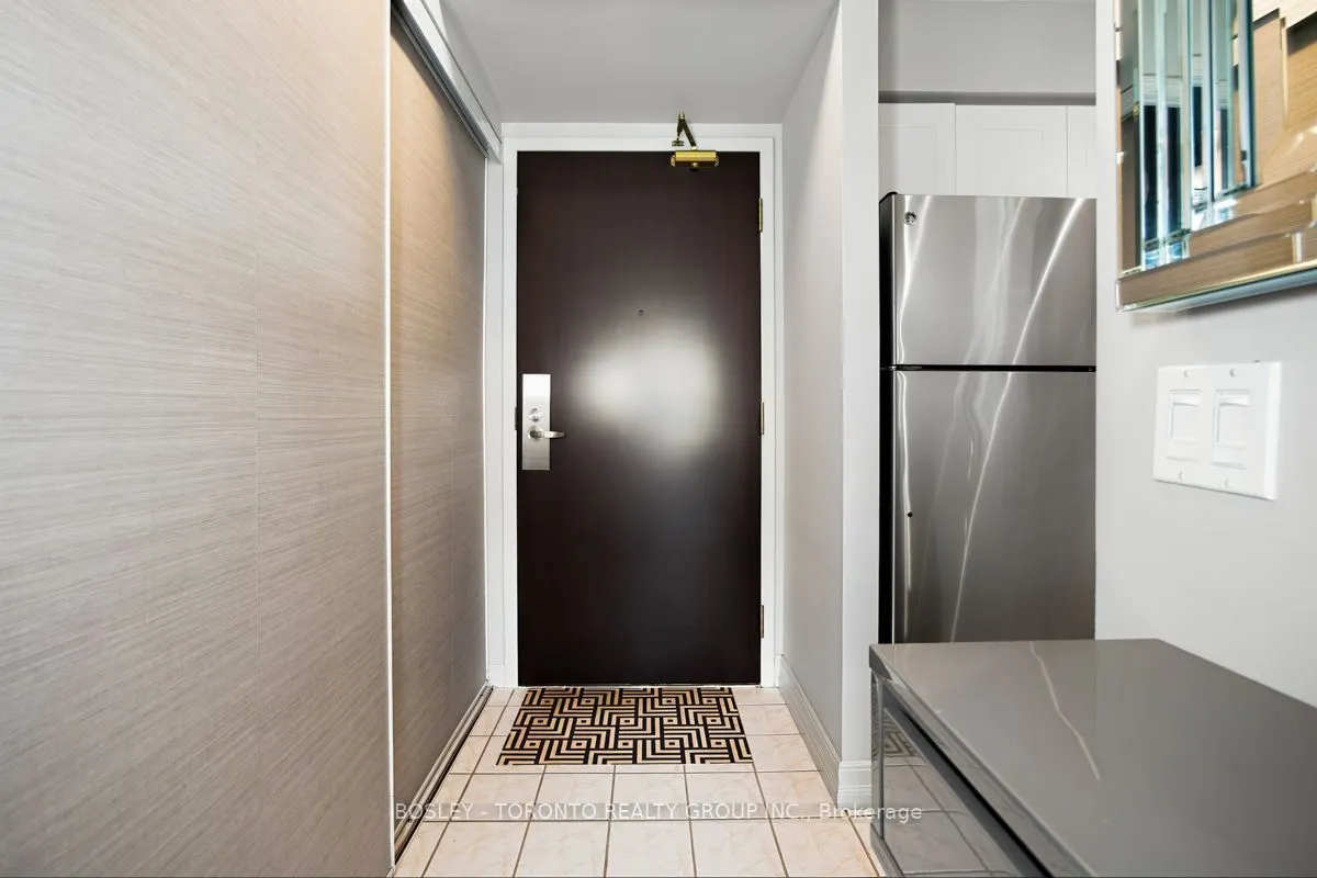 5 Rosehill Avenue #808
