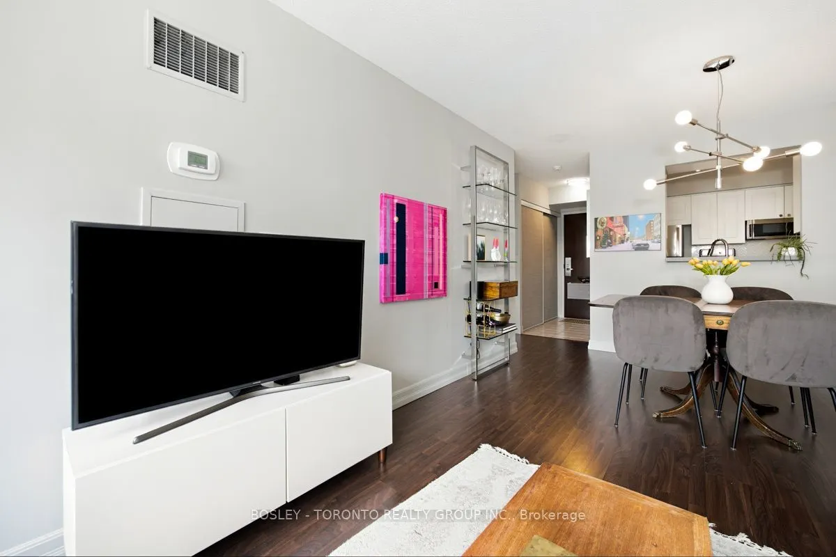 5 Rosehill Avenue #808