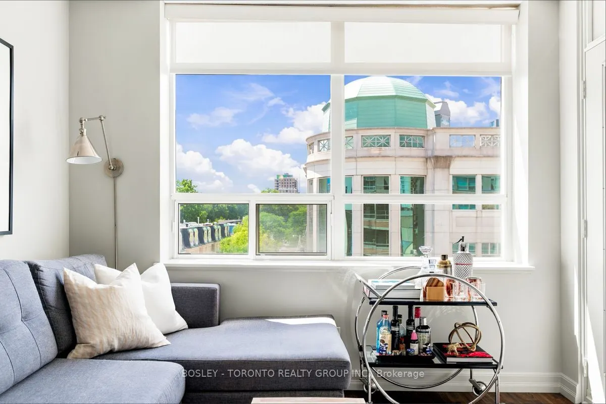 5 Rosehill Avenue #808