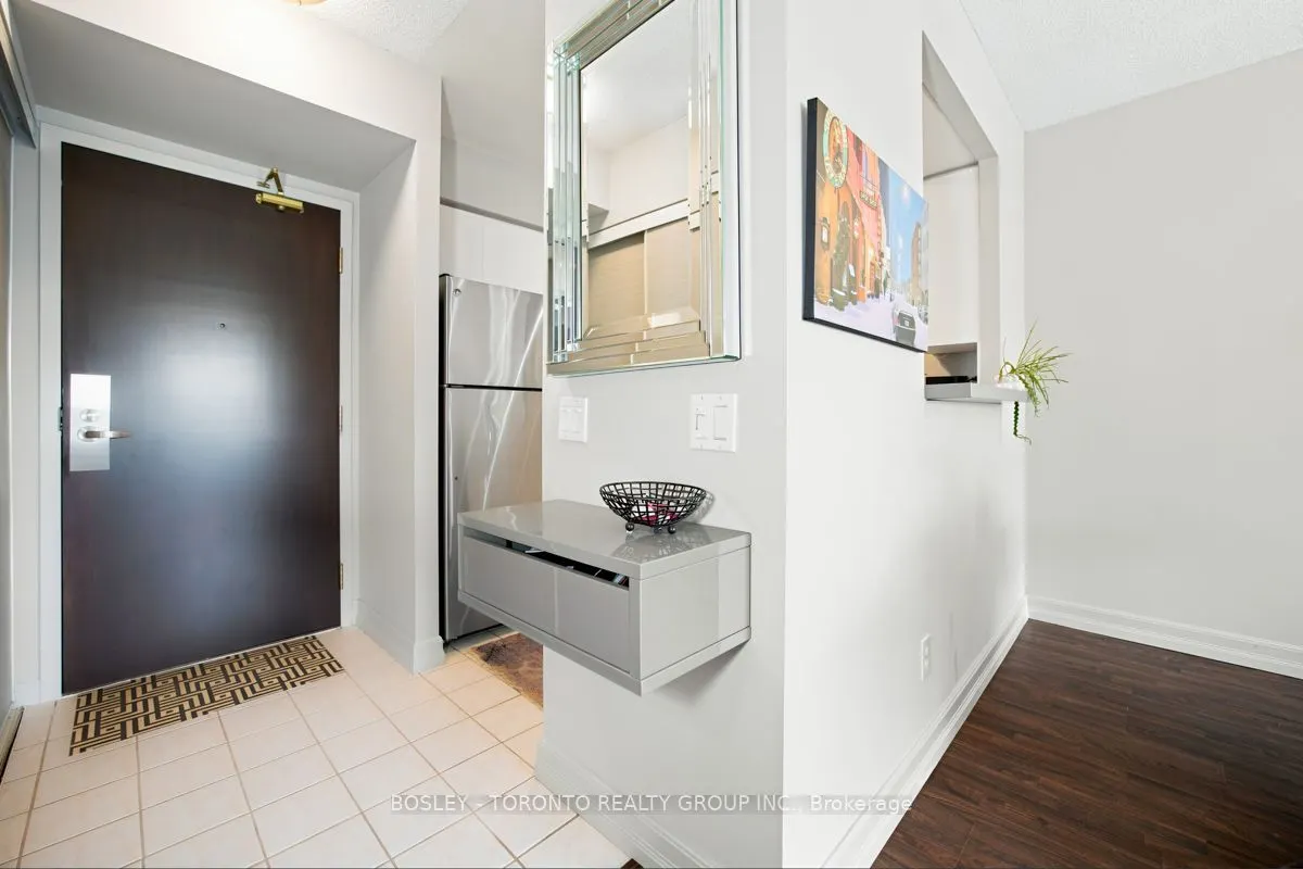 5 Rosehill Avenue #808