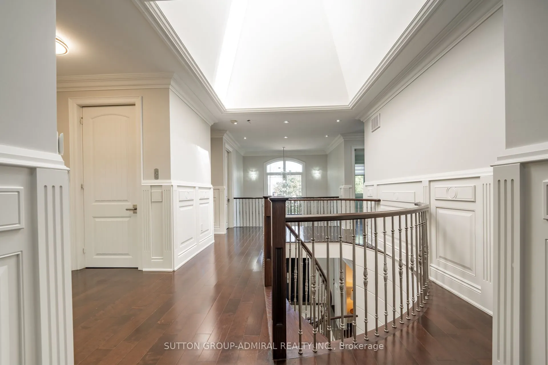 9 Calderon Crescent