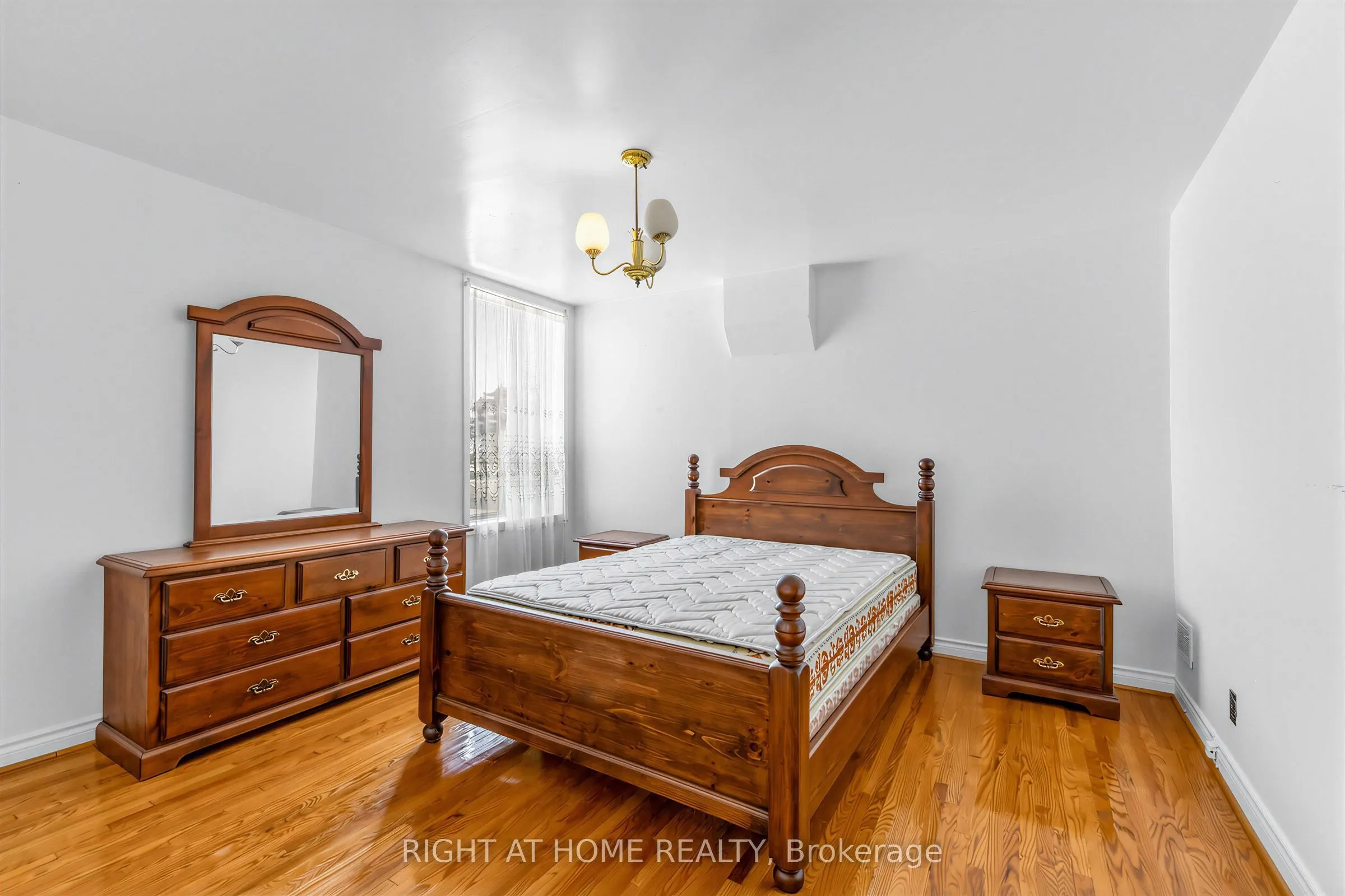 147 Dovercourt Road