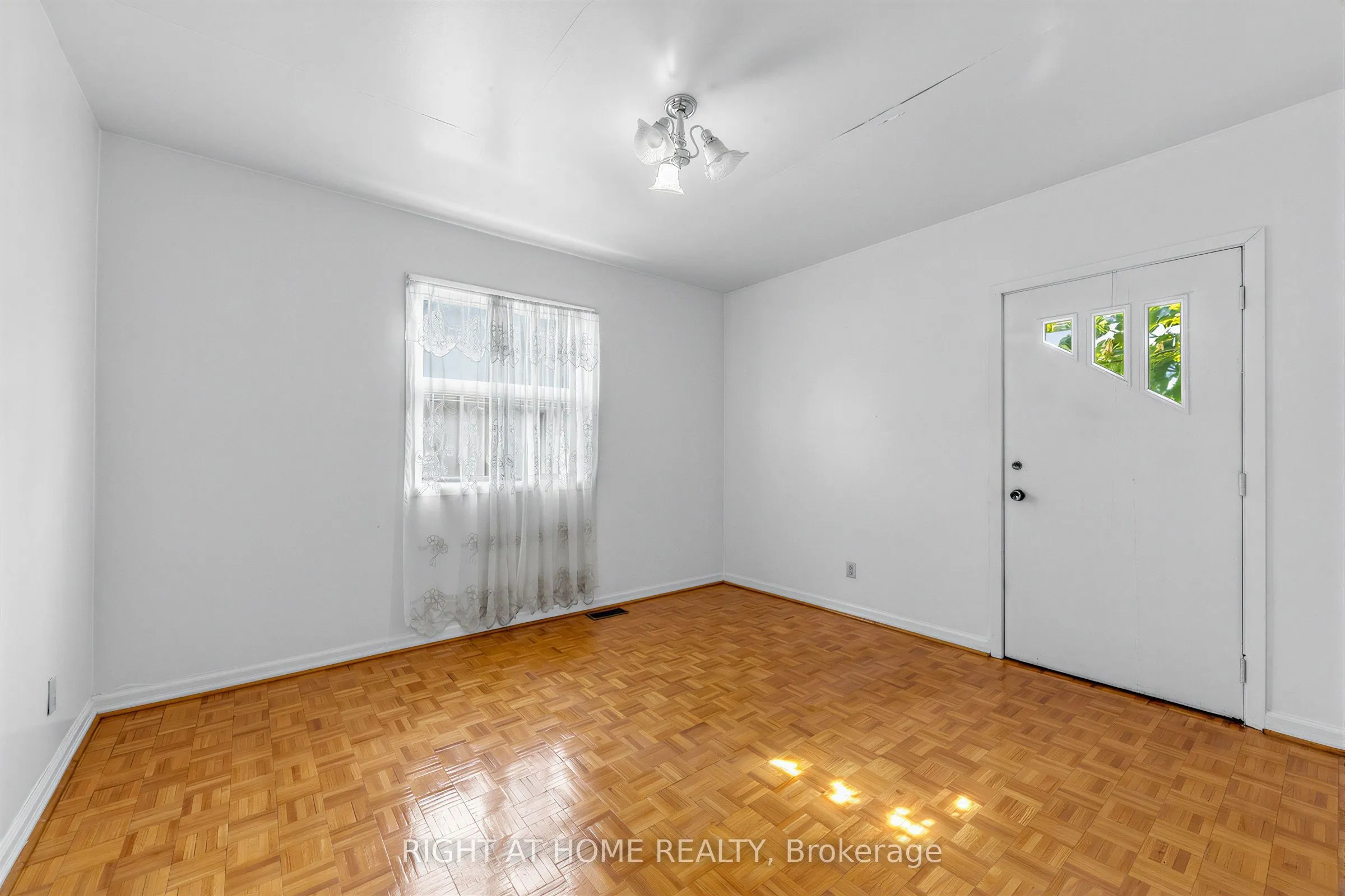 147 Dovercourt Road