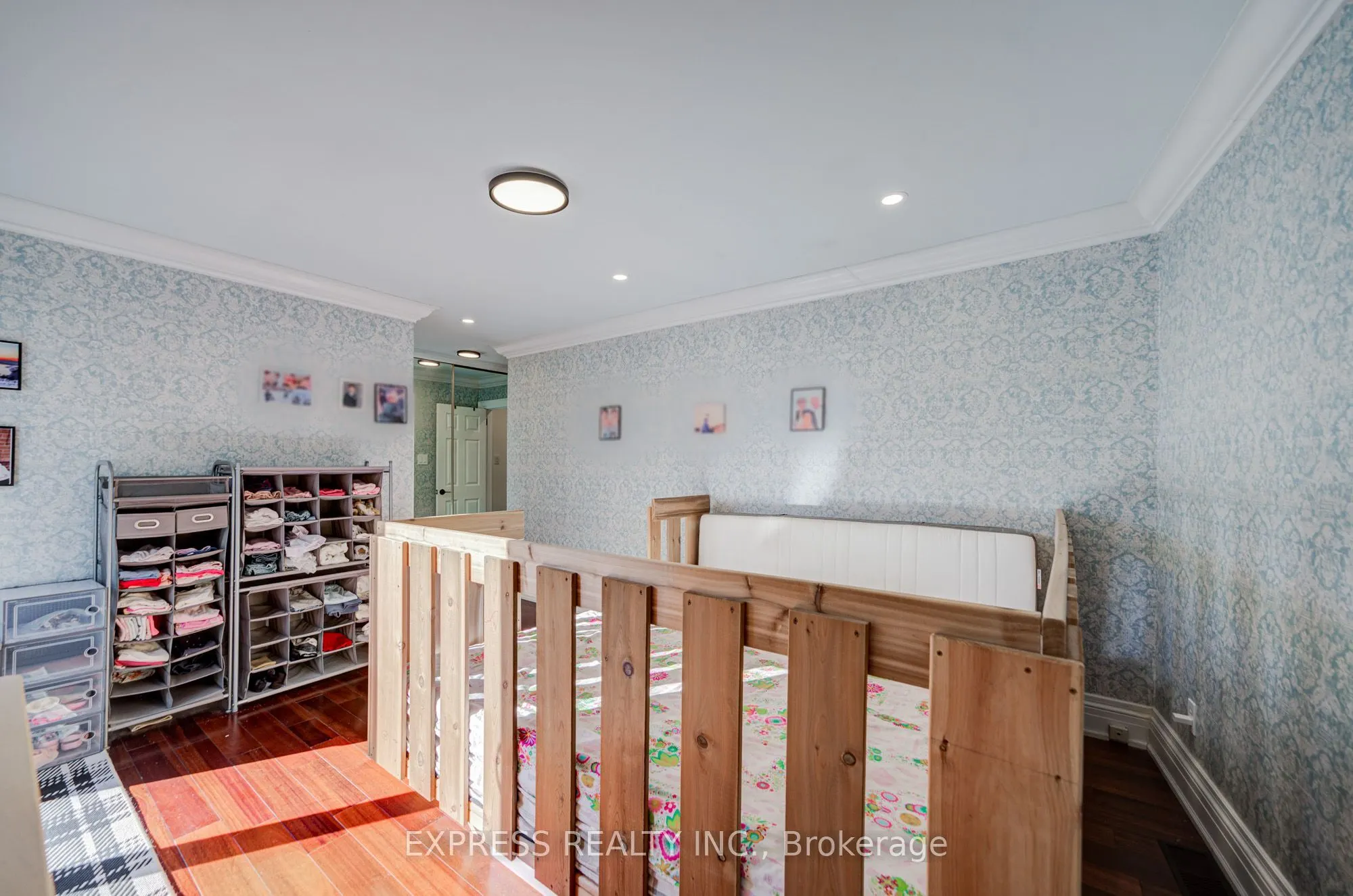 42 Gatehead Road
